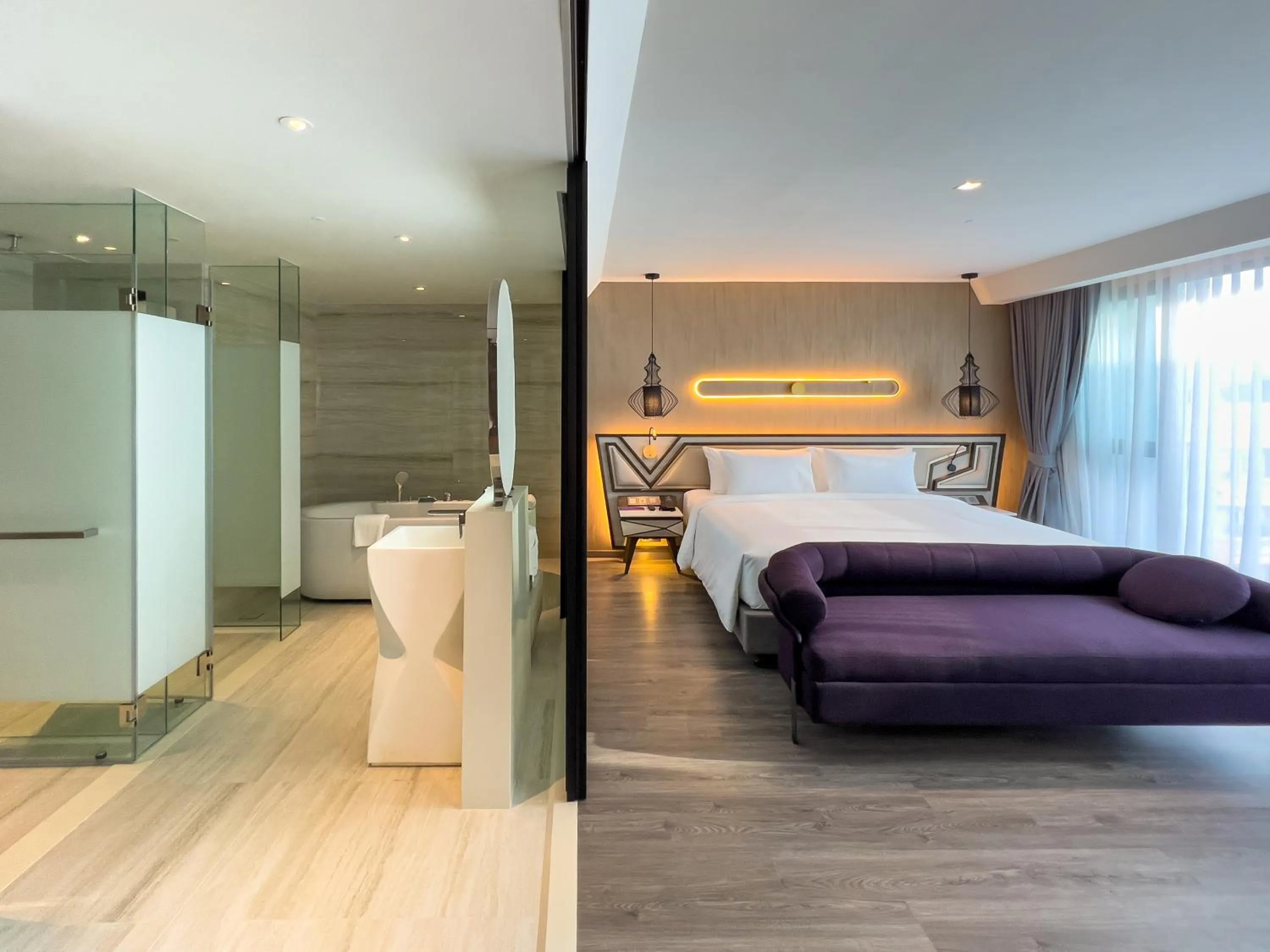 Bed in Amethyst Hotel Pattaya