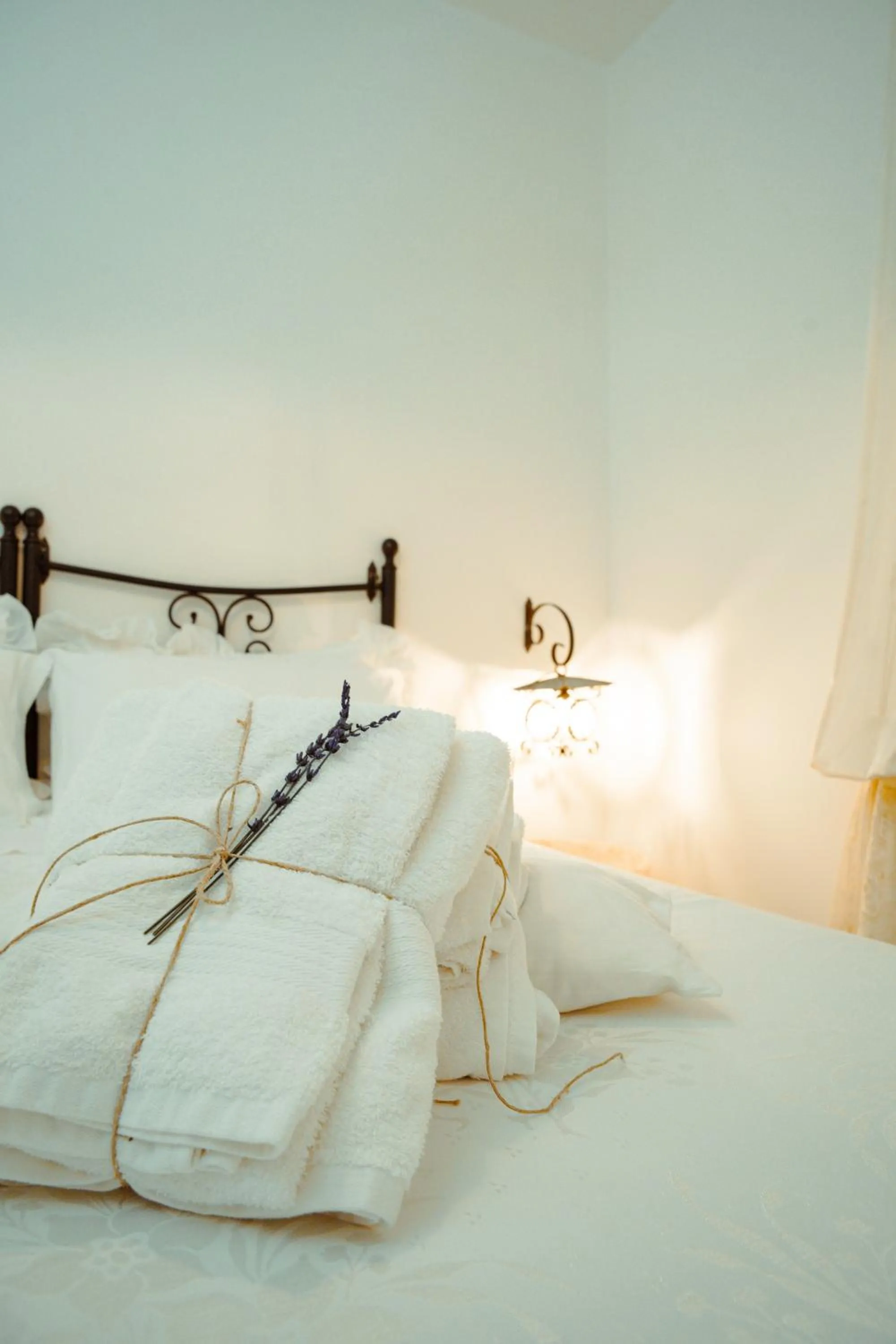 Bedroom, Bed in Cortebbianca