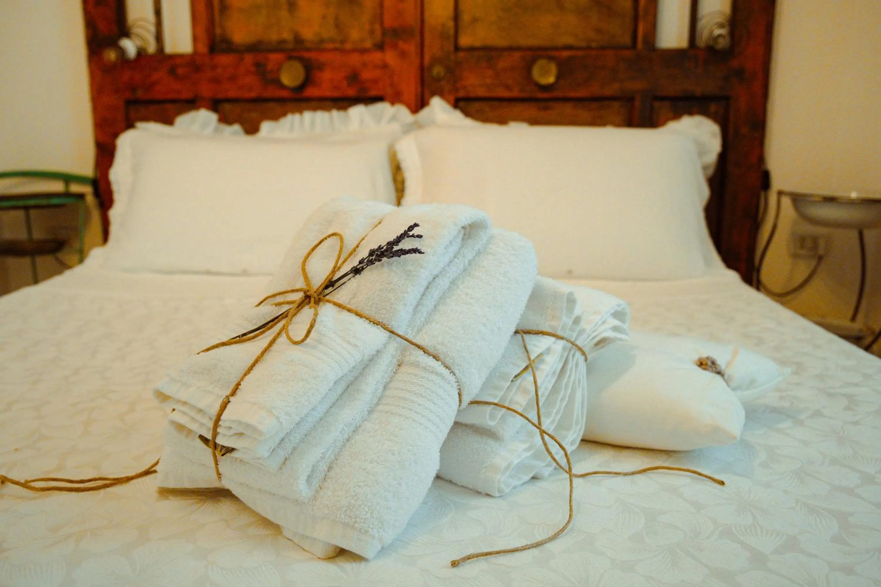 Bedroom, Bed in Cortebbianca