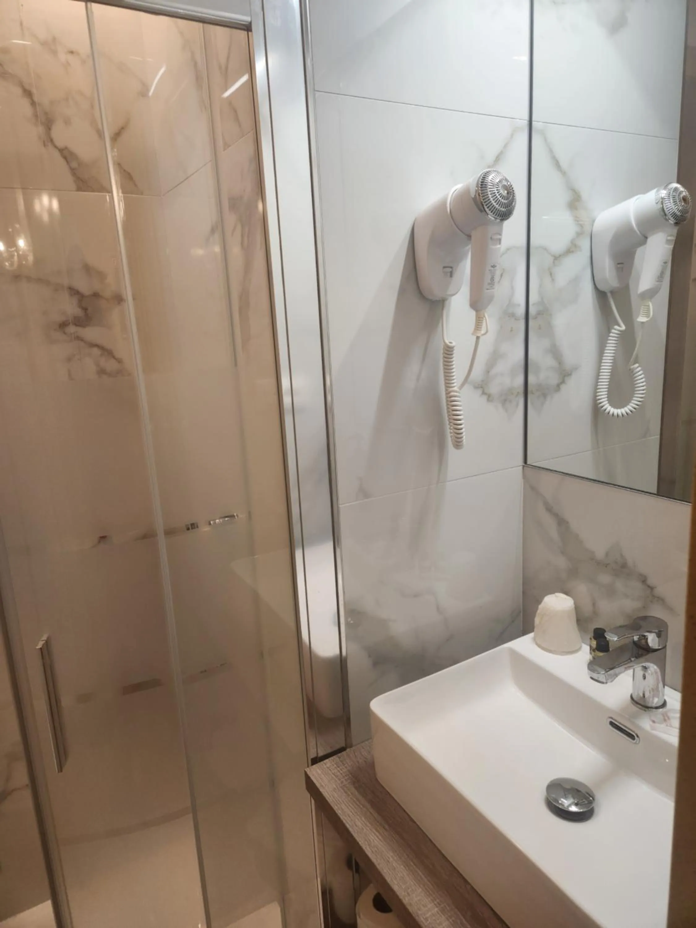 Bathroom in Hotel Villa Edera