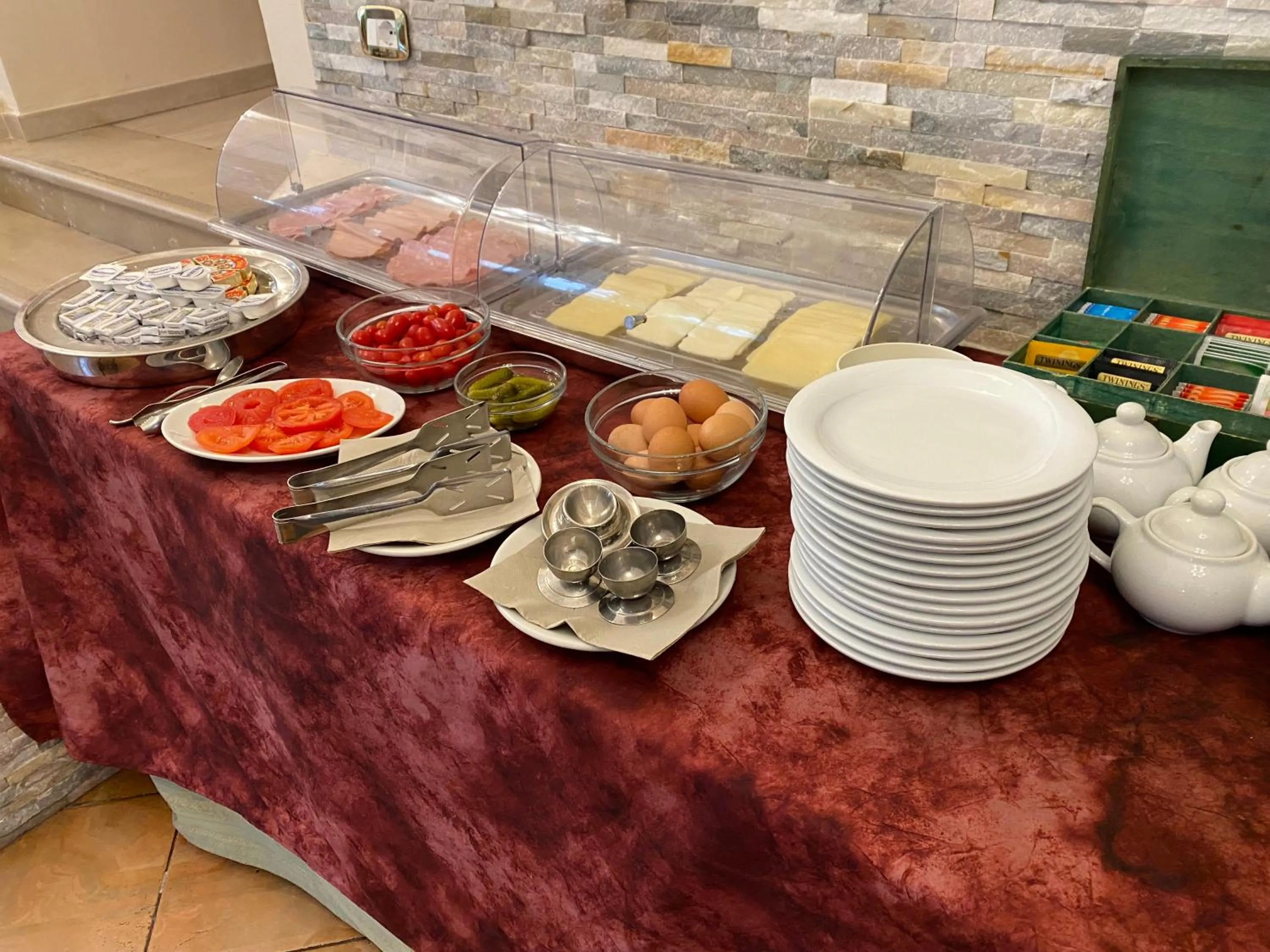 Breakfast in Hotel Villa Edera