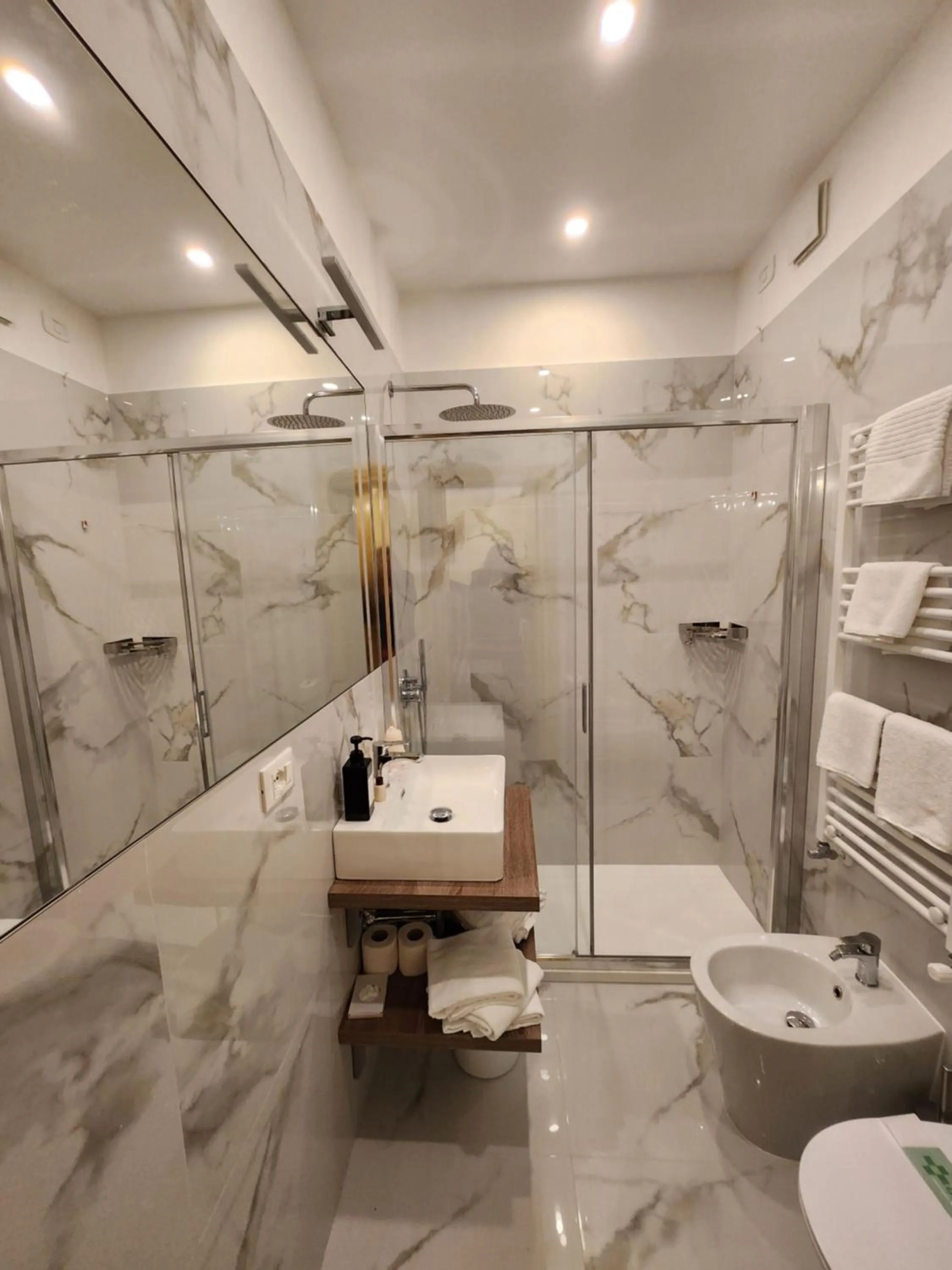 Bathroom in Hotel Villa Edera