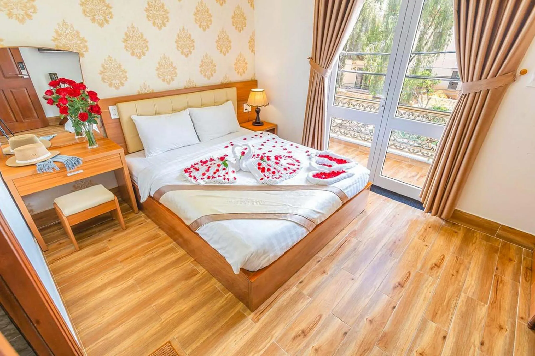 Balcony/Terrace, Bed in Villa Hoa Ly Đà Lạt