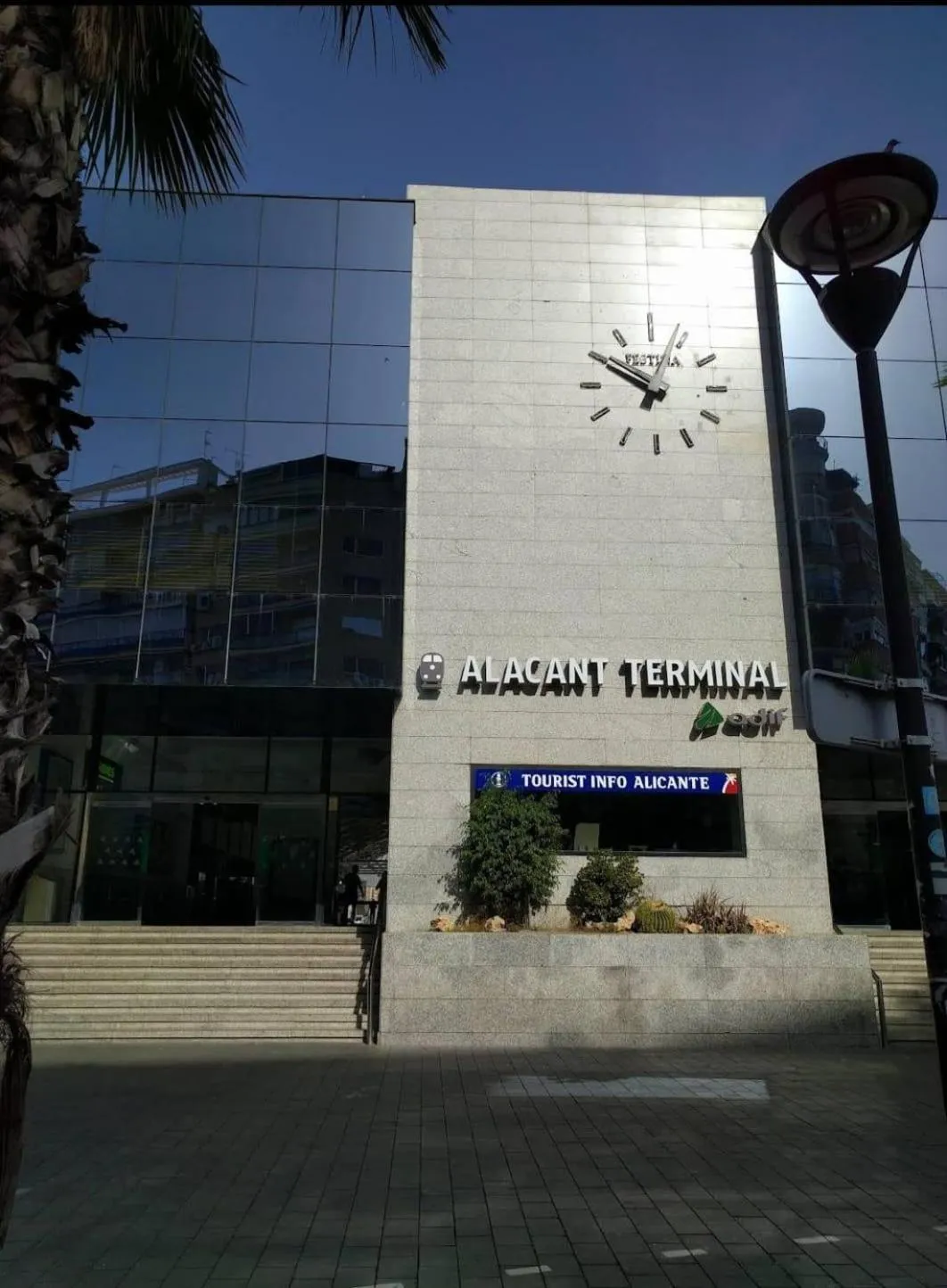 Nearby landmark in LA CASA MORISCA