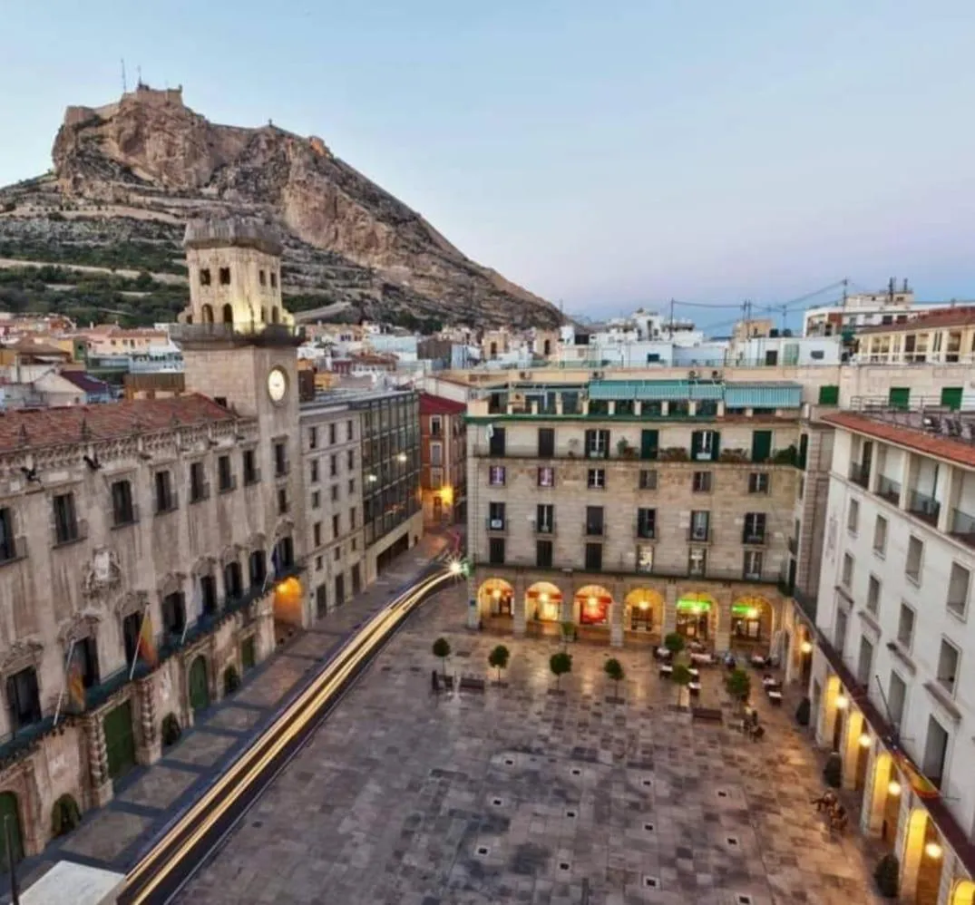 Nearby landmark in LA CASA MORISCA