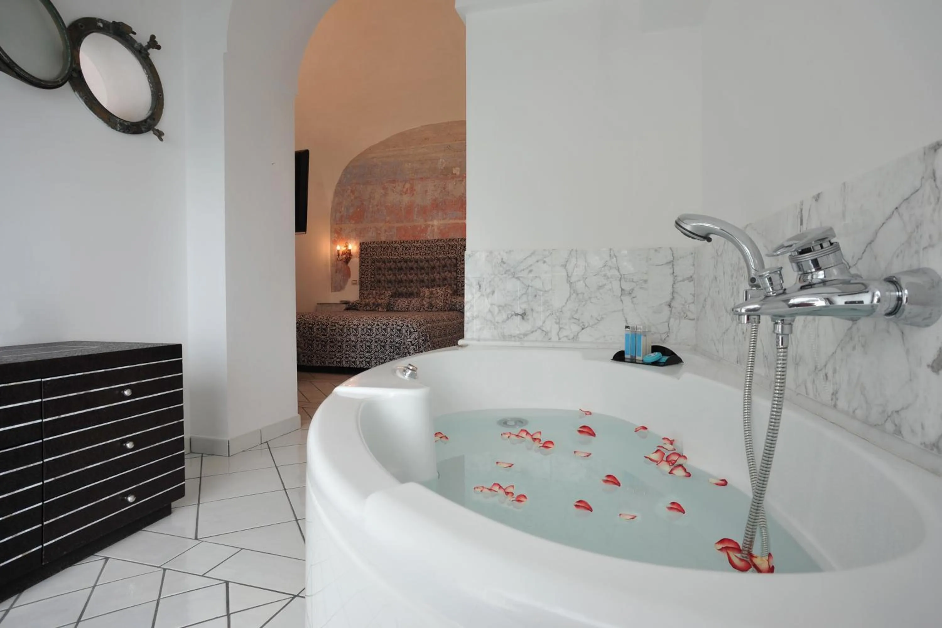 Bathroom in Hotel Marina Riviera