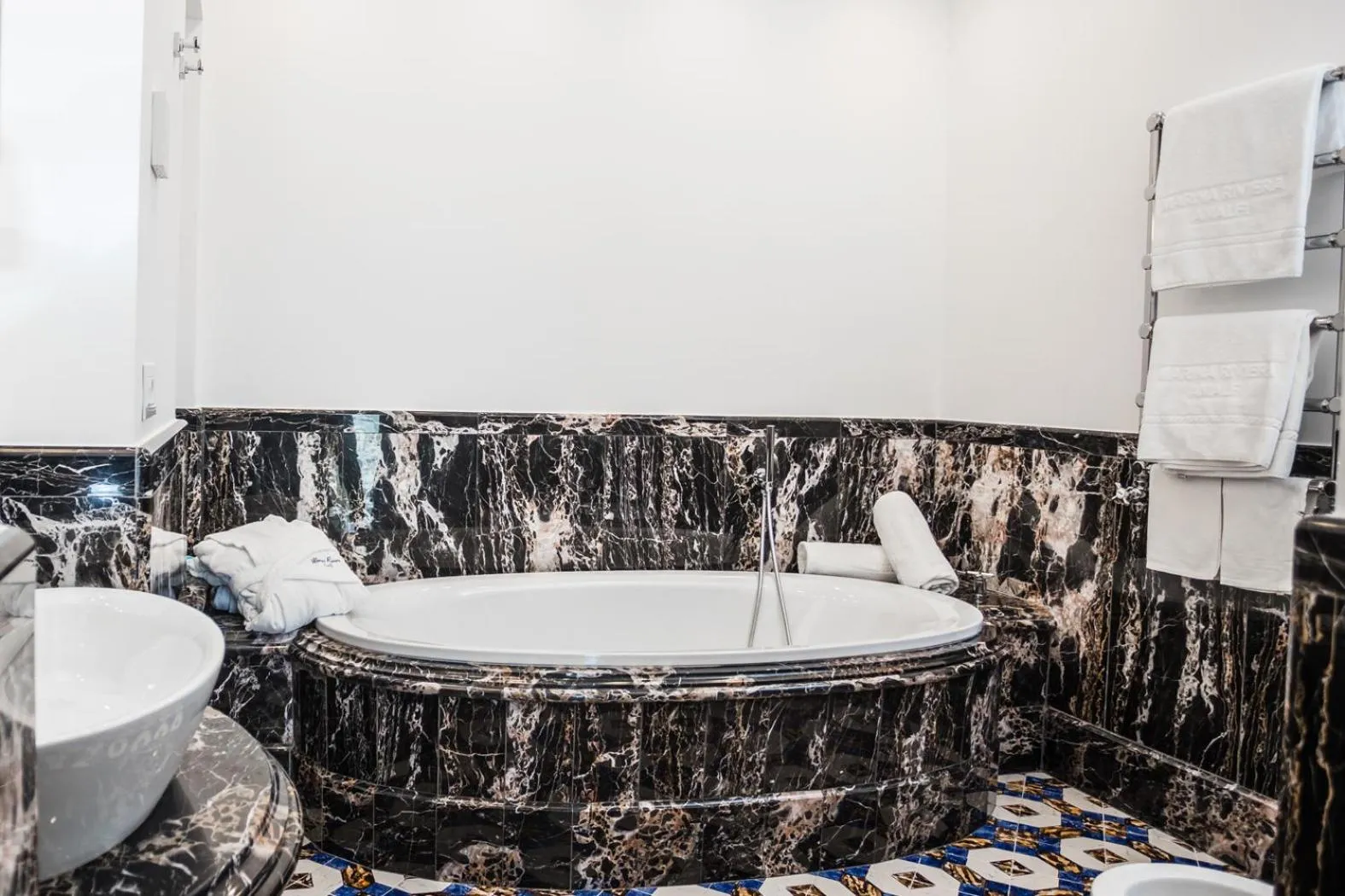 Bathroom in Hotel Marina Riviera