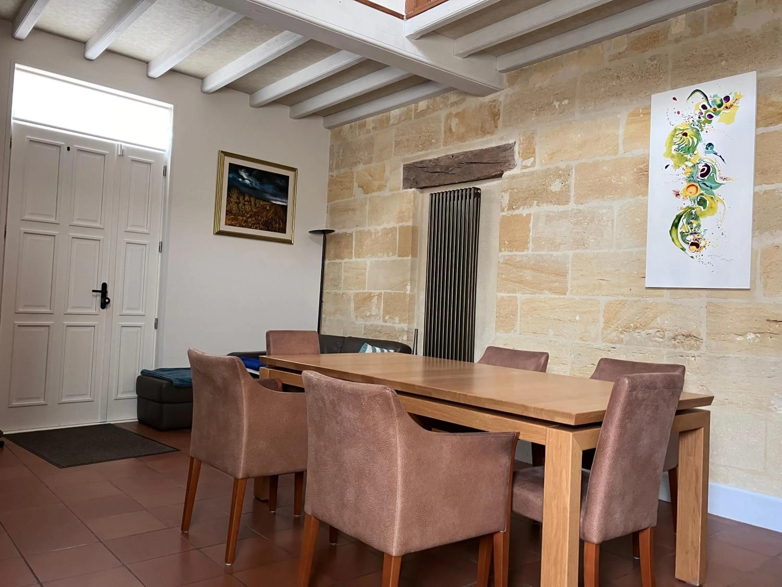 TV and multimedia in Le Numéro 15