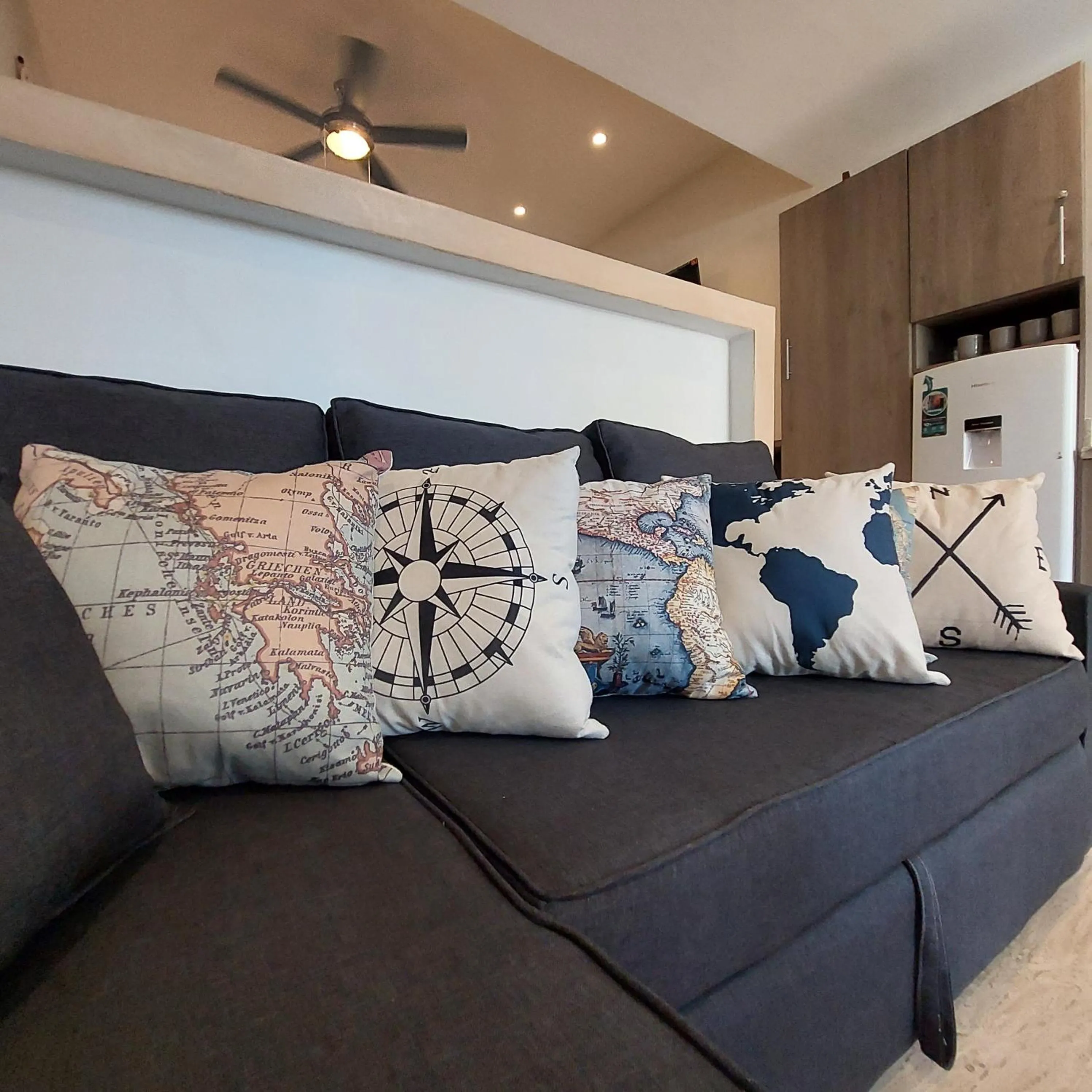 Bed in 'Syrena Luxury Caribbean' Heart of Playa del Carmen - Fast Wi-fi - Sea Views