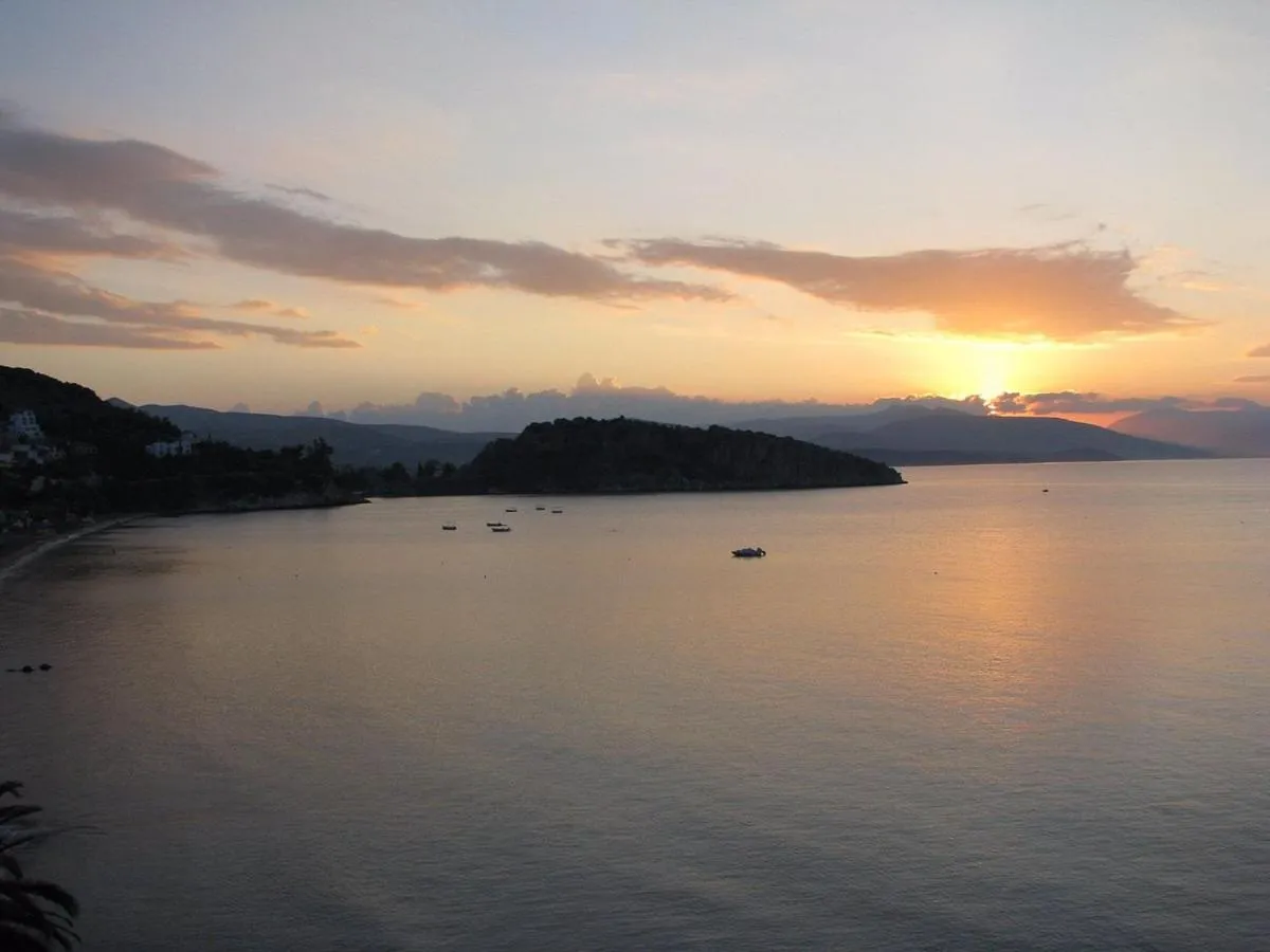 Location in Flisvos Hotel