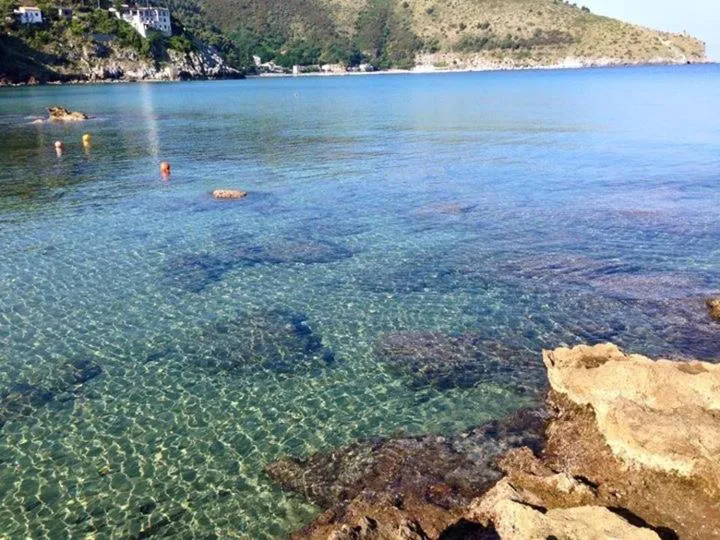 Beach in Cinquestelle Albergo del centro storico