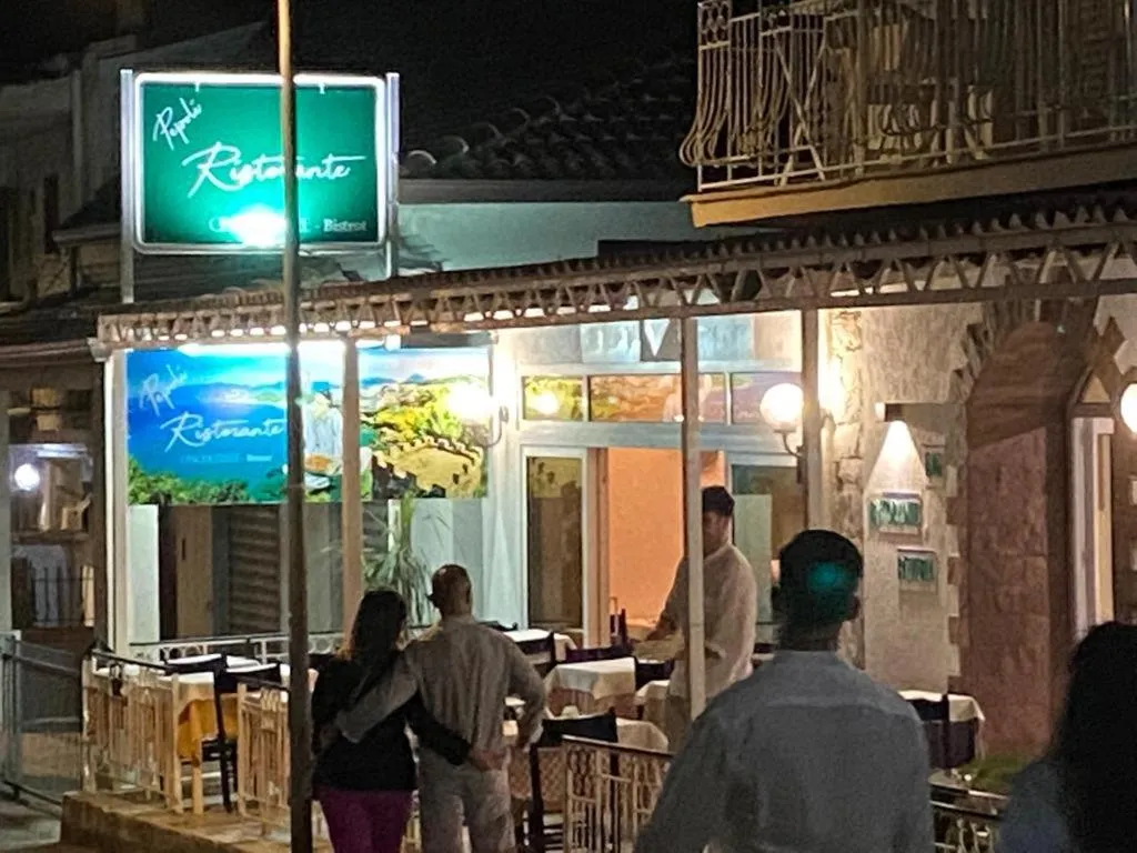 Restaurant/places to eat in Cinquestelle Albergo del centro storico