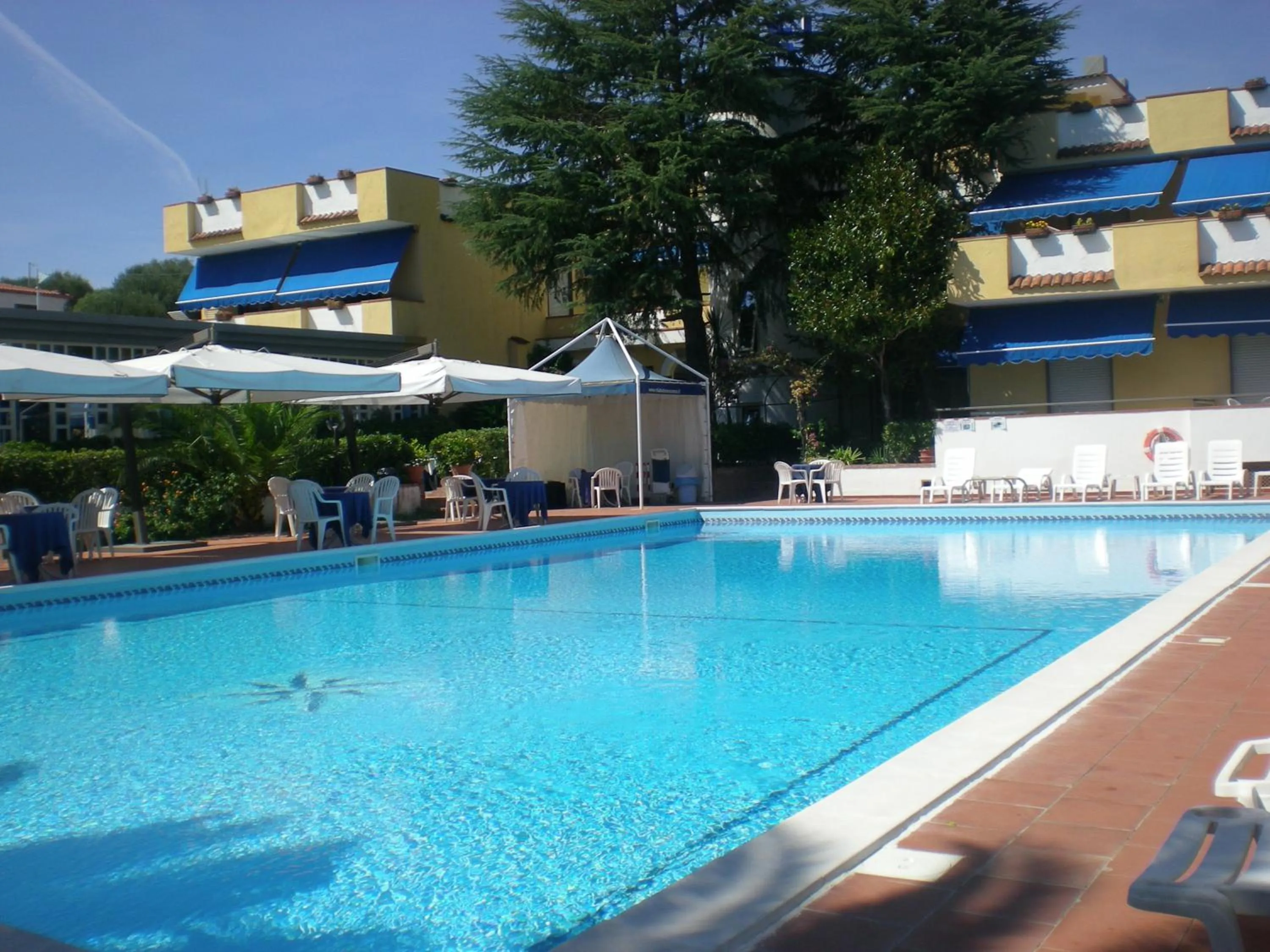 Swimming pool in Hotel Seven Residence