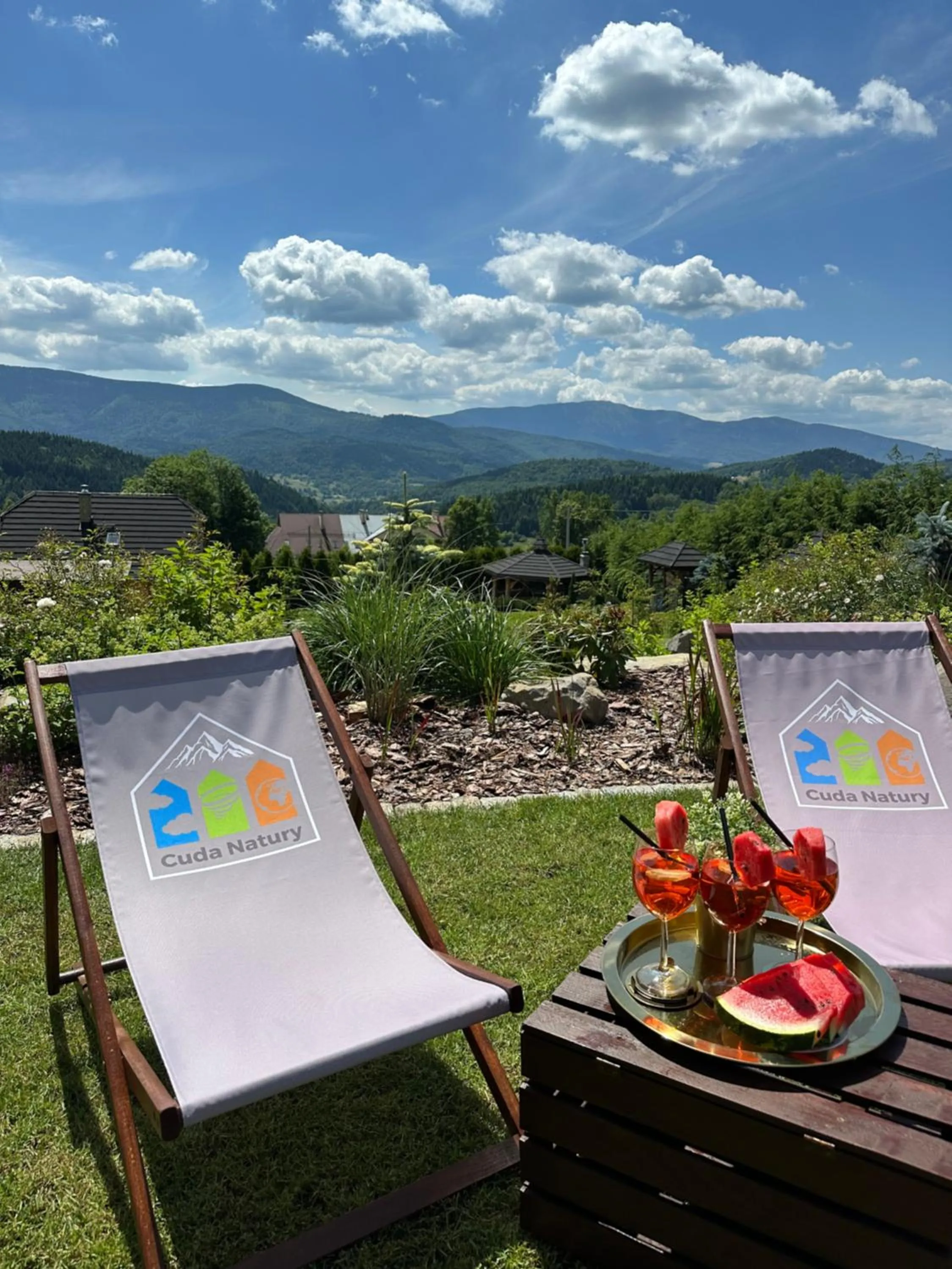 Mountain view in Cuda Natury - Niebo, Wiatr, Ziemia