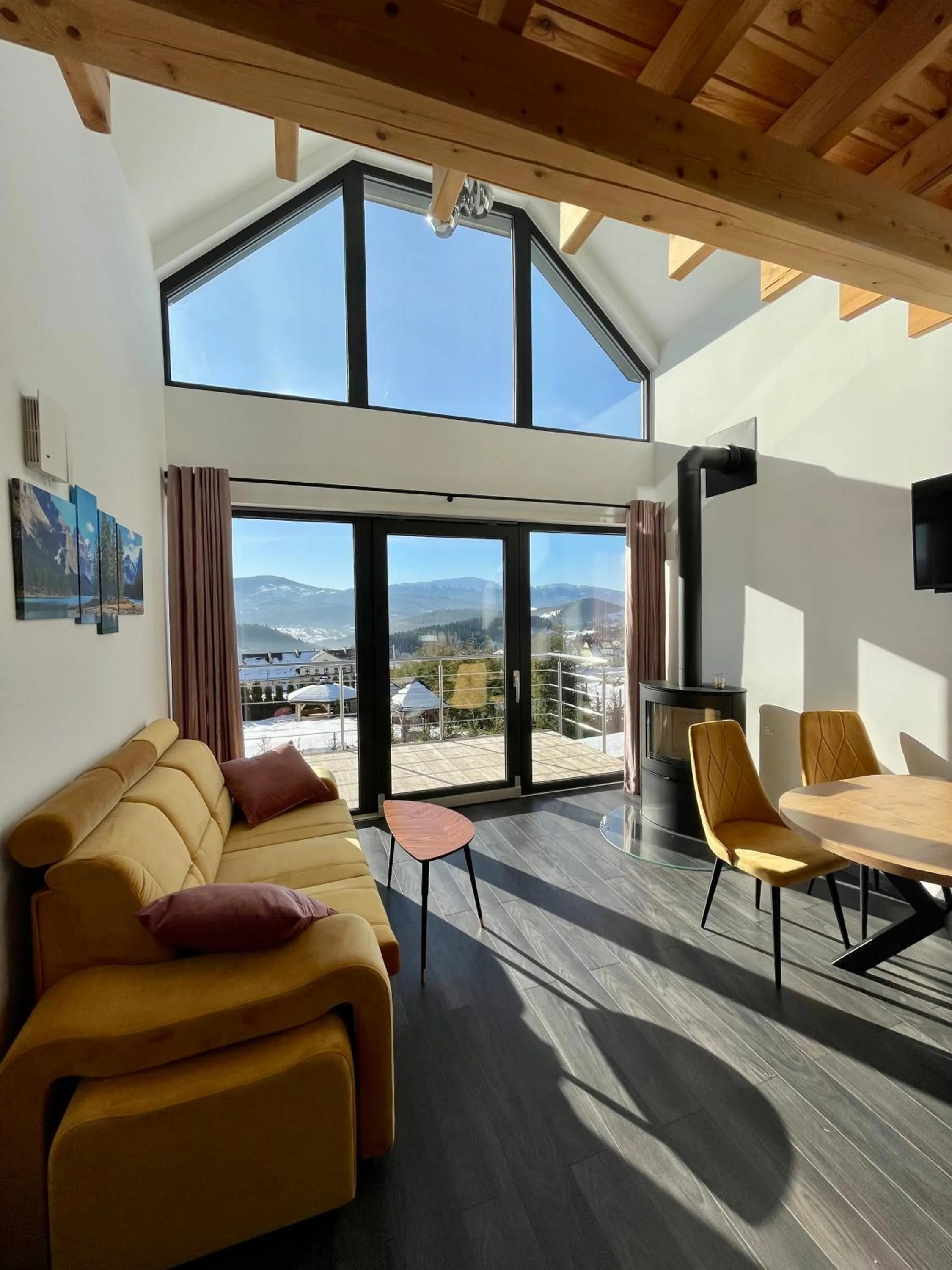 Living room in Cuda Natury - Niebo, Wiatr, Ziemia