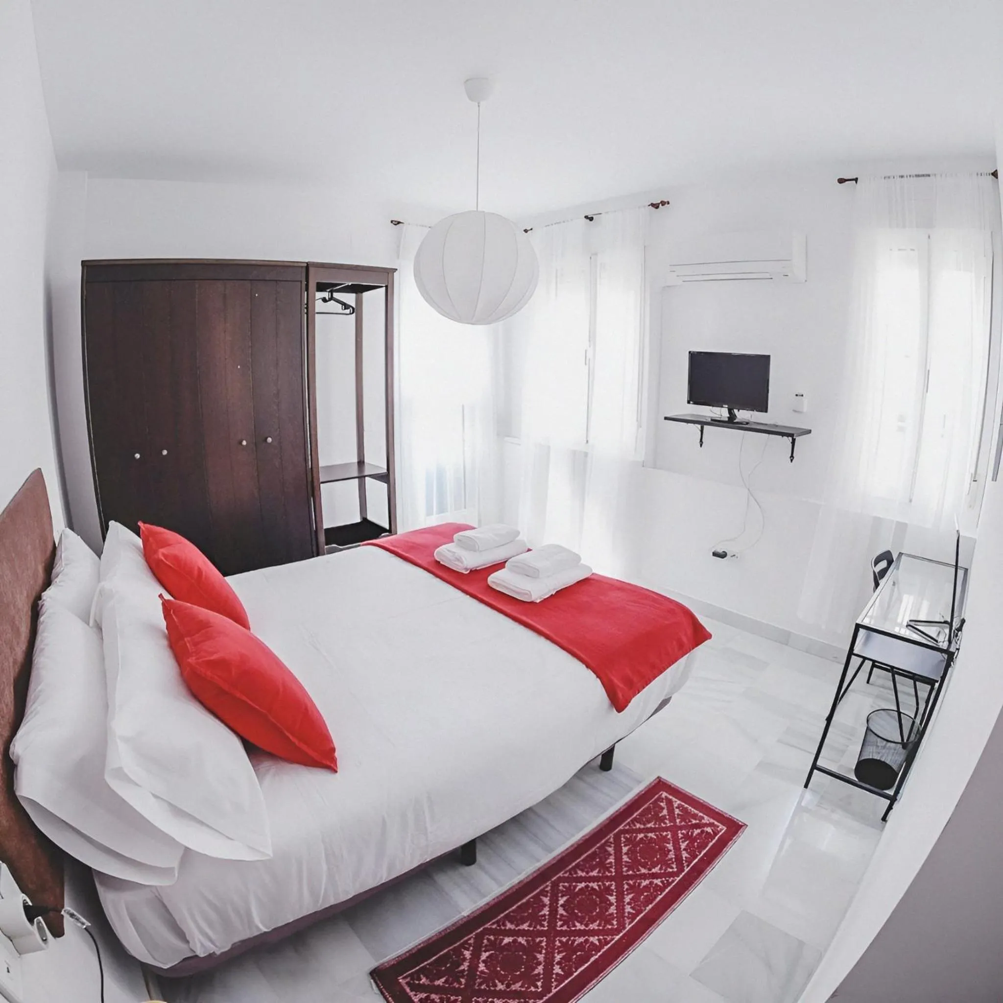Bedroom, Bed in Palacio de Dueñas Private Terrace