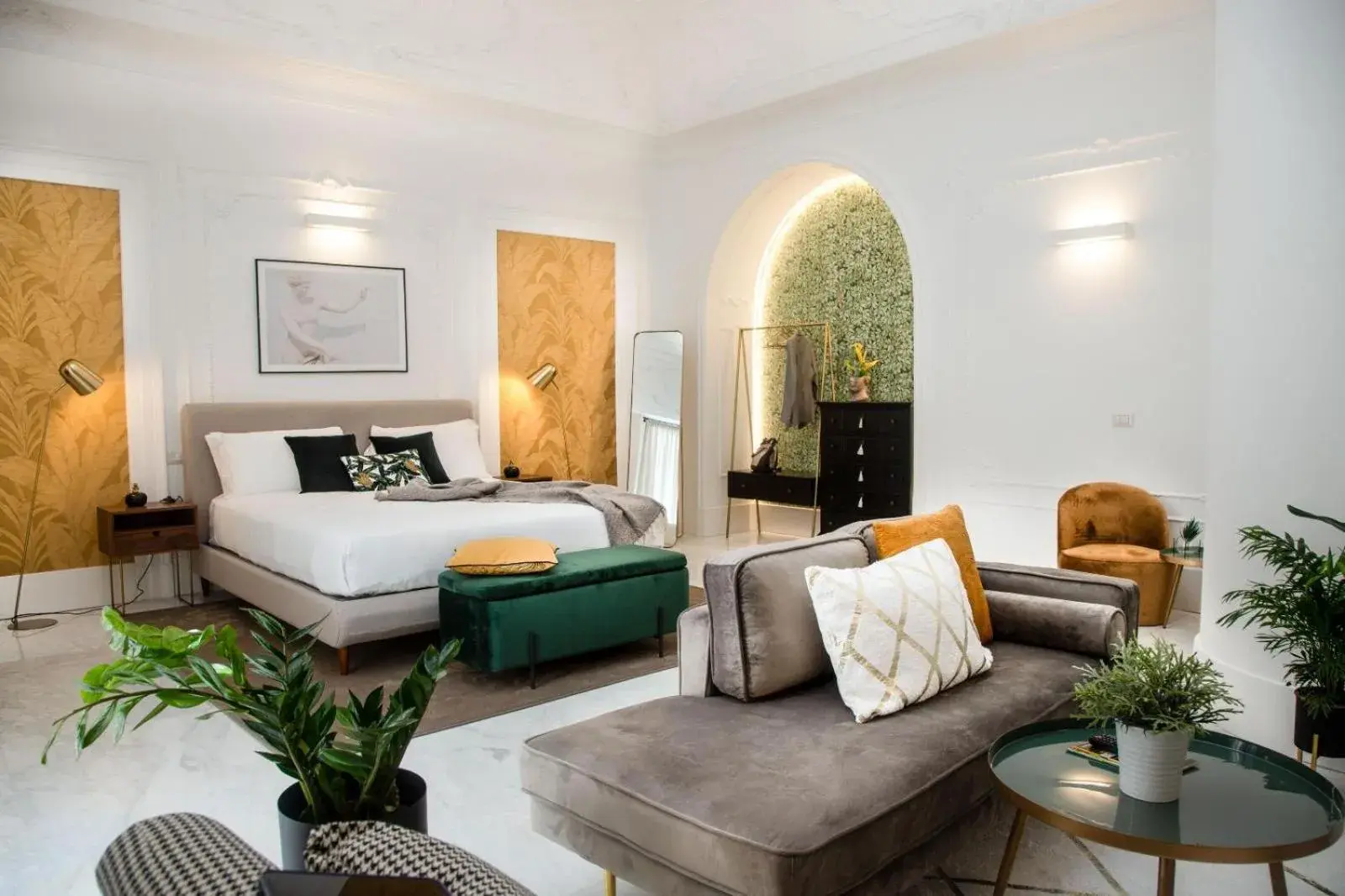The Marble House - Family and Friends Luxury Apartment in Naples The Marble House - Family and Friends Luxury Apartment in Naples