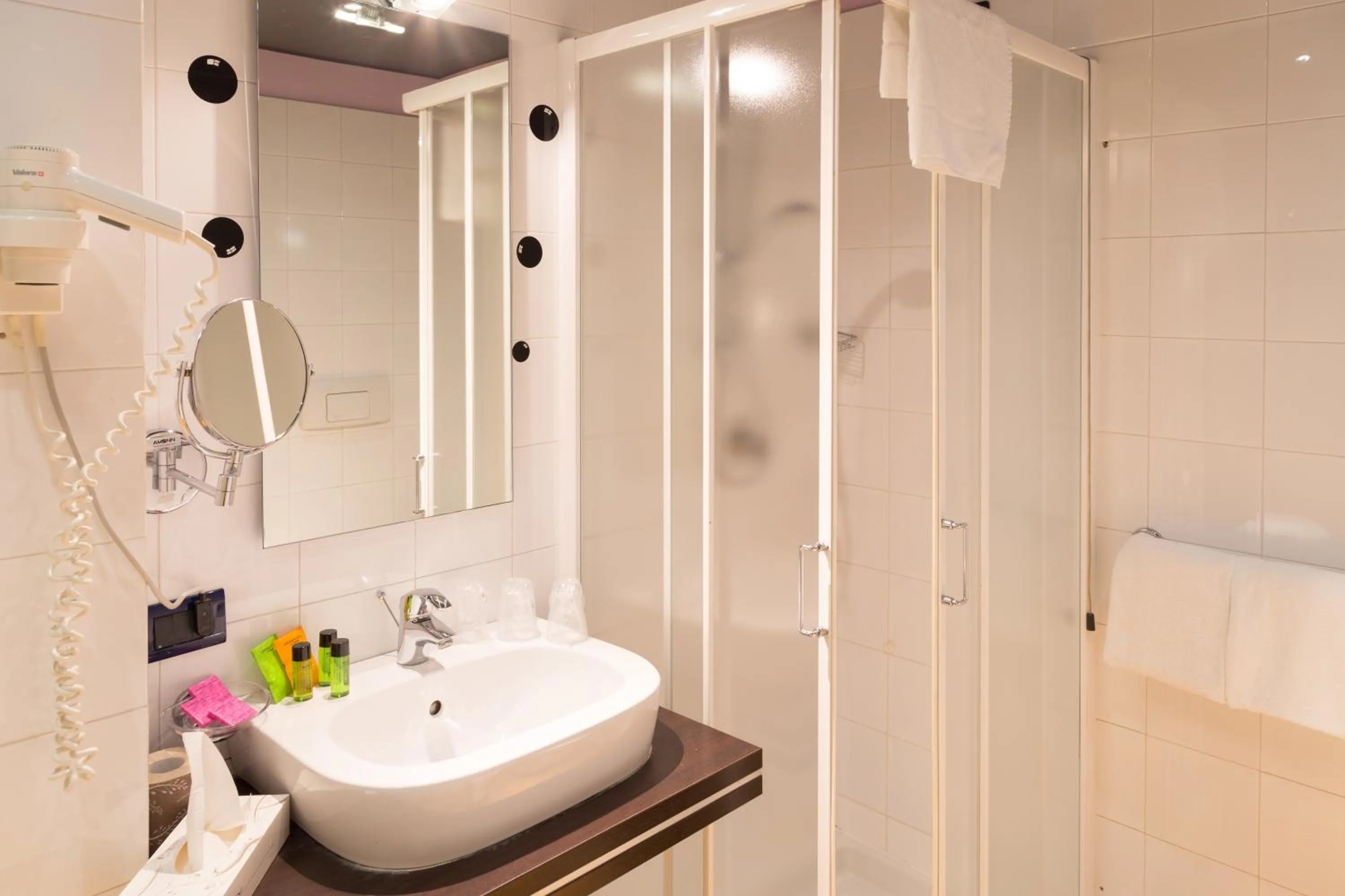 Shower in Hotels Campus