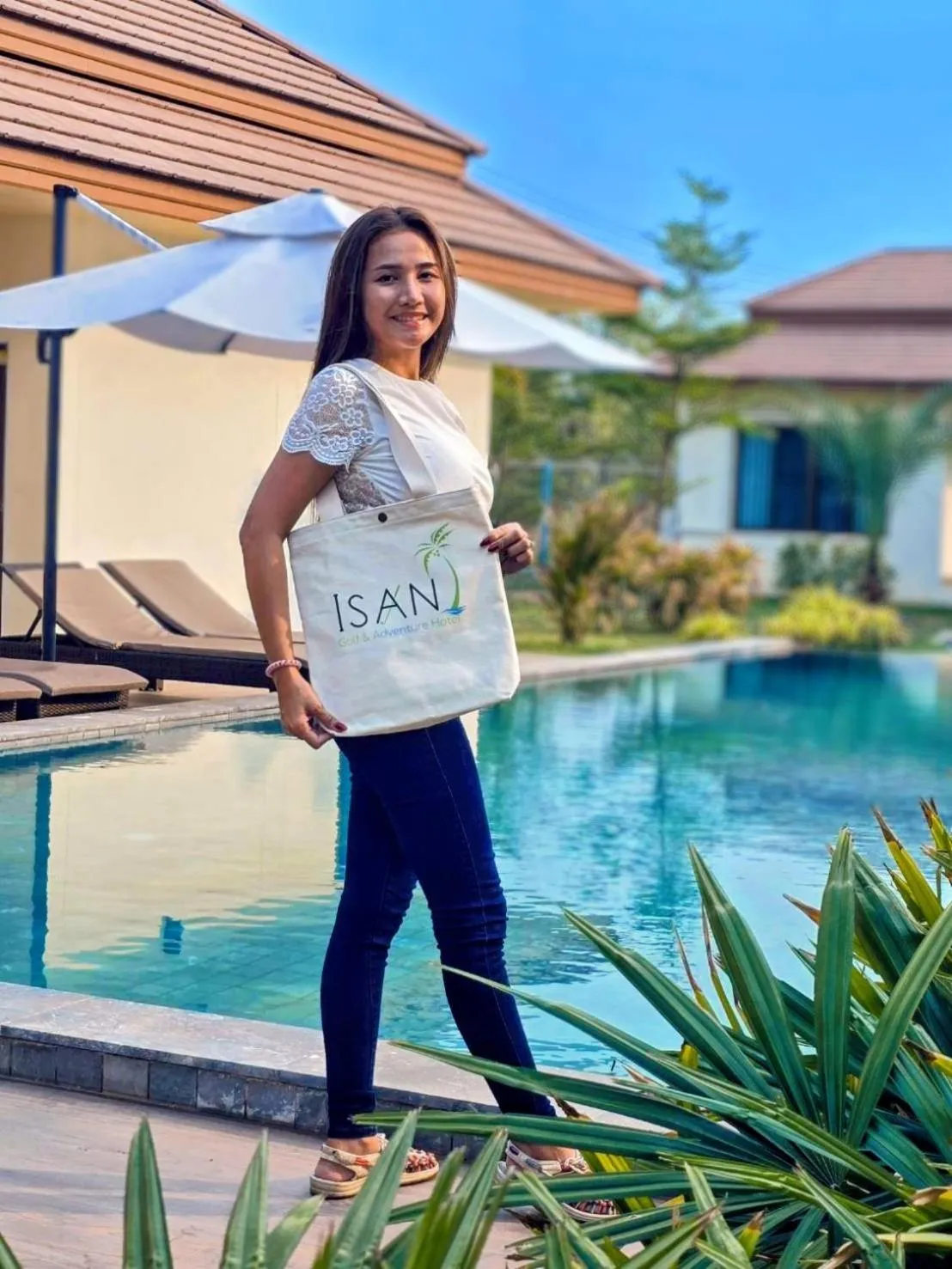 Swimming pool in Isan Golf & Adventure Hotel