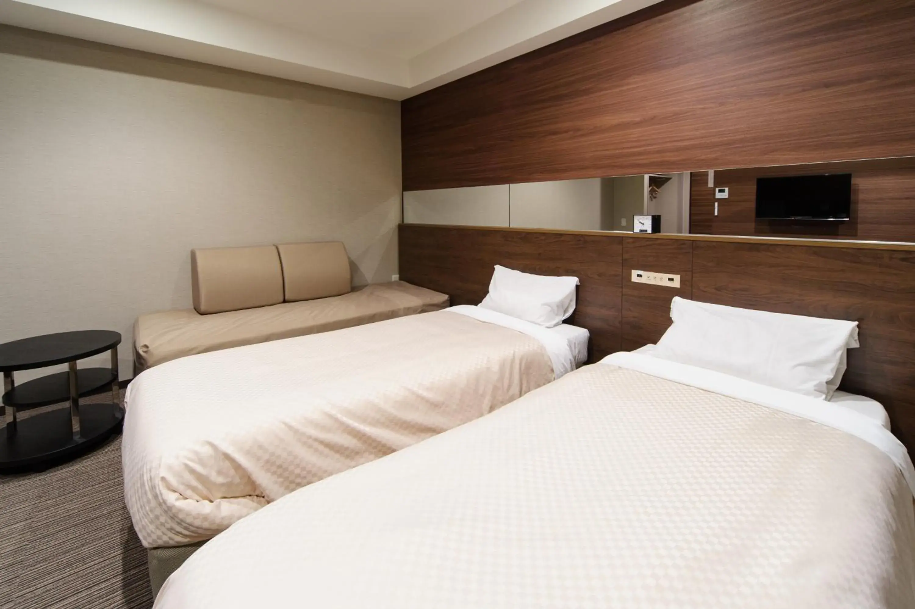 Photo of the whole room in Osaka Fujiya Hotel Photo of the whole room in Osaka Fujiya Hotel