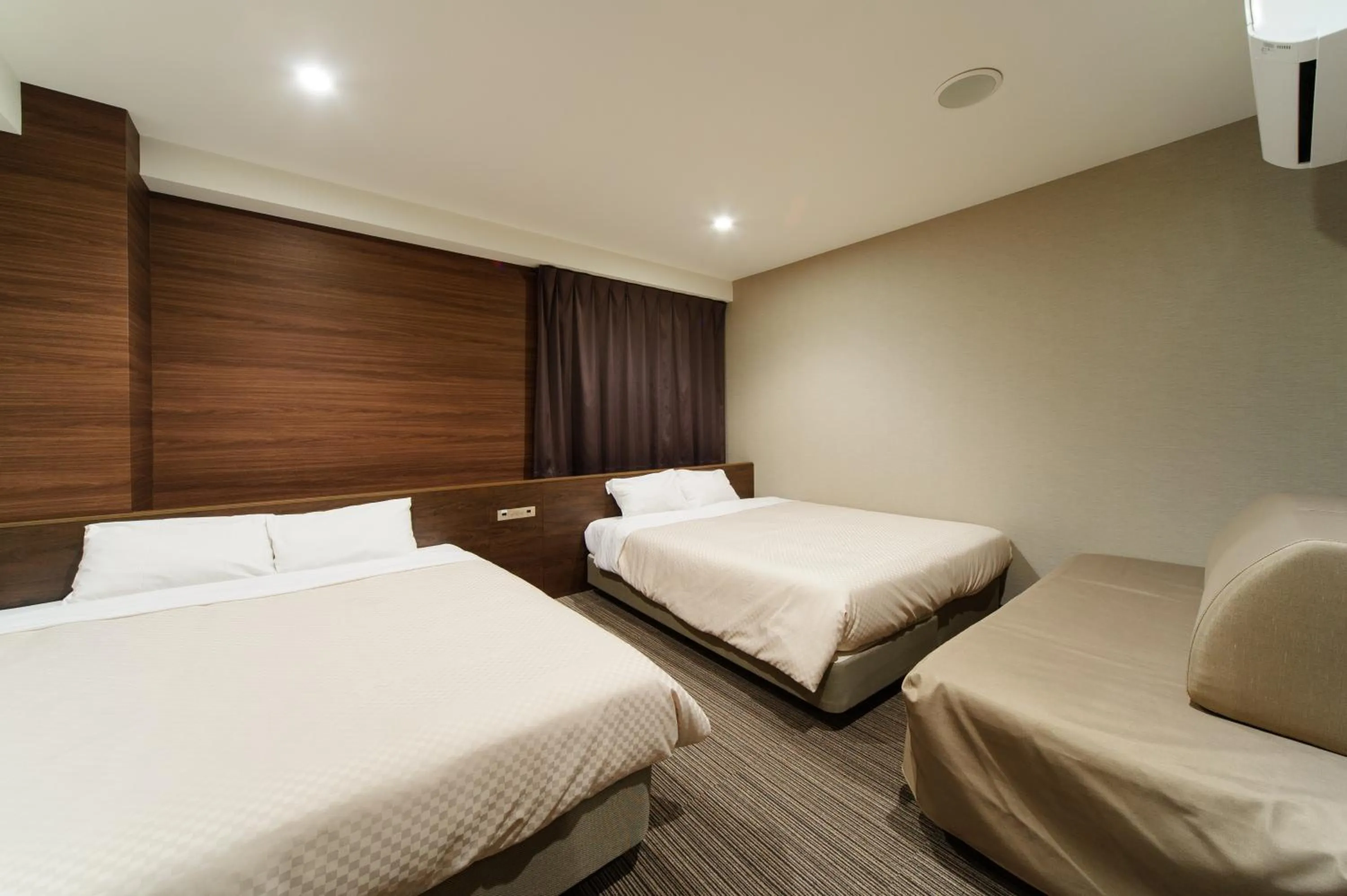 Decorative detail in Osaka Fujiya Hotel