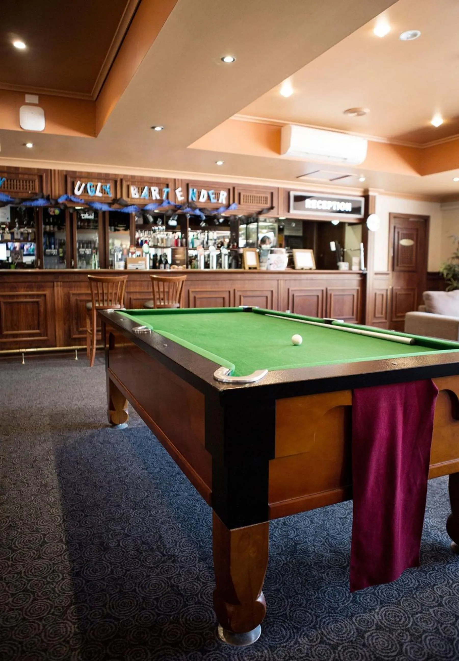 Billiard in Enfield Hotel