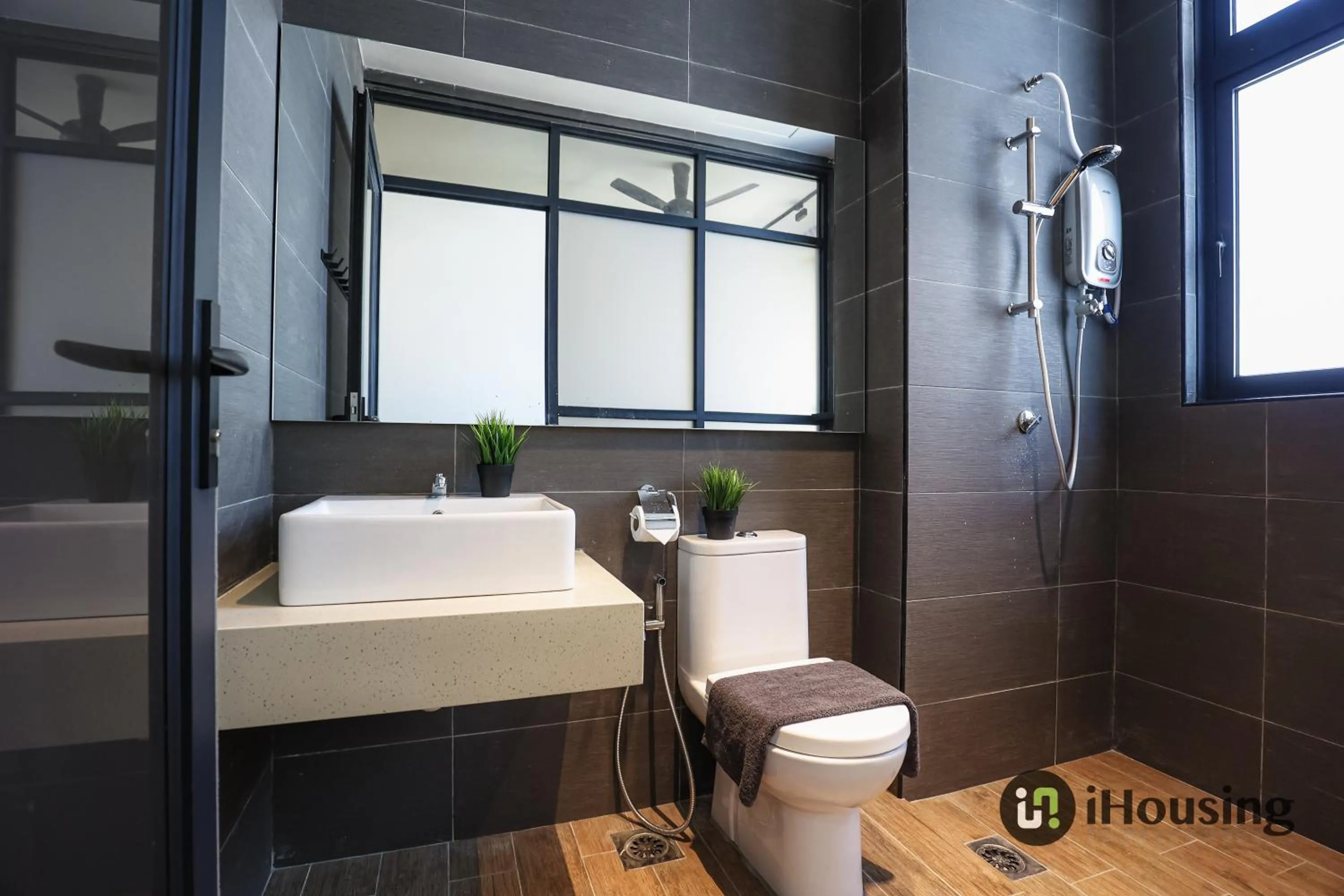 The Quartz Melaka By I Housing