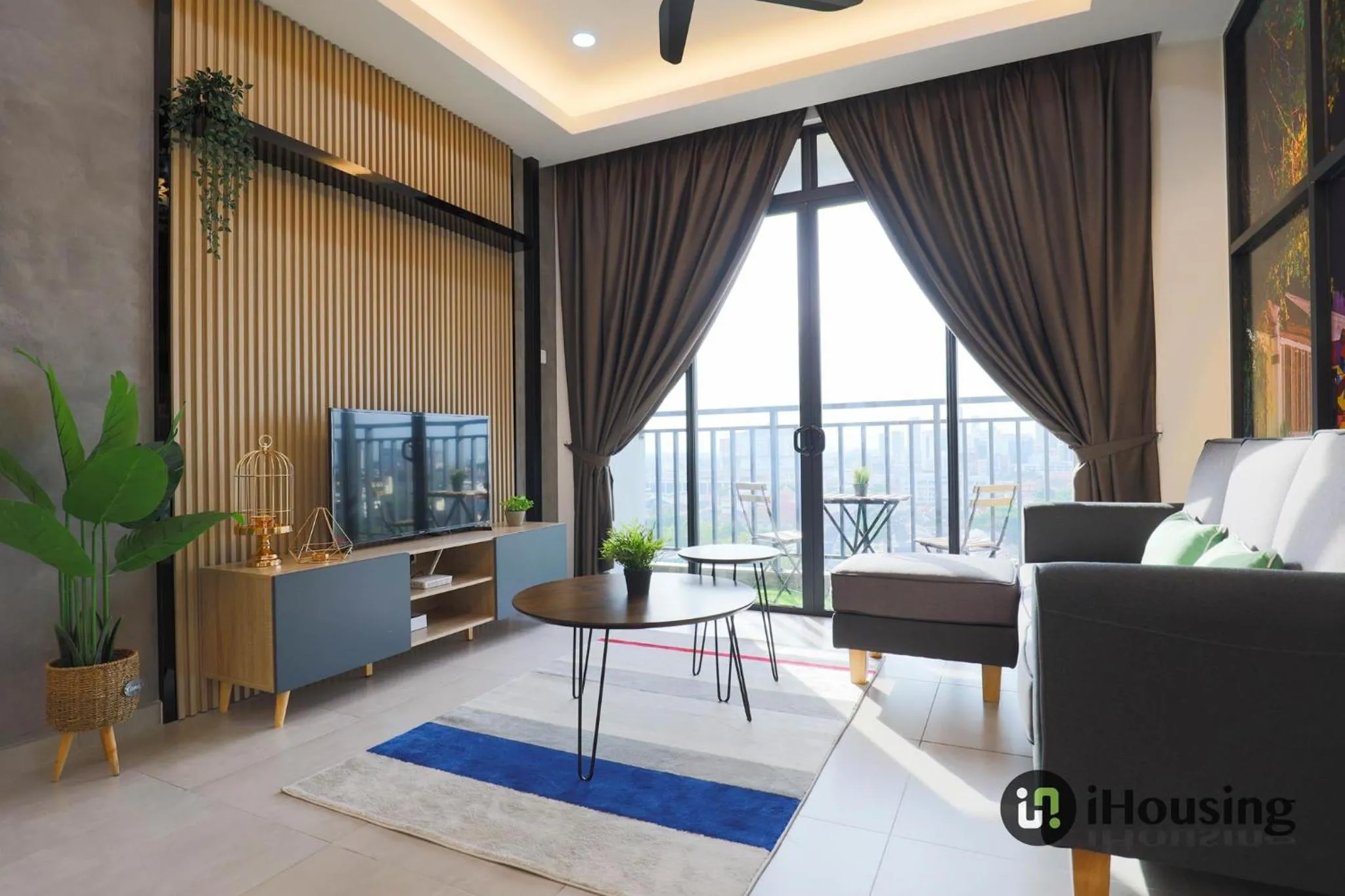 Three-Bedroom Apartment in The Quartz Melaka By I Housing