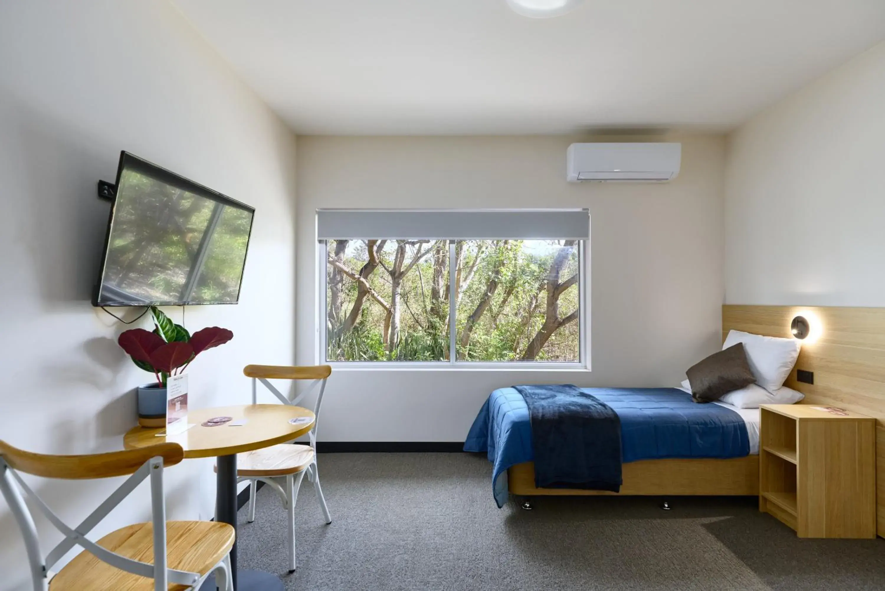 Bed in Inala Hotel Bed in Inala Hotel