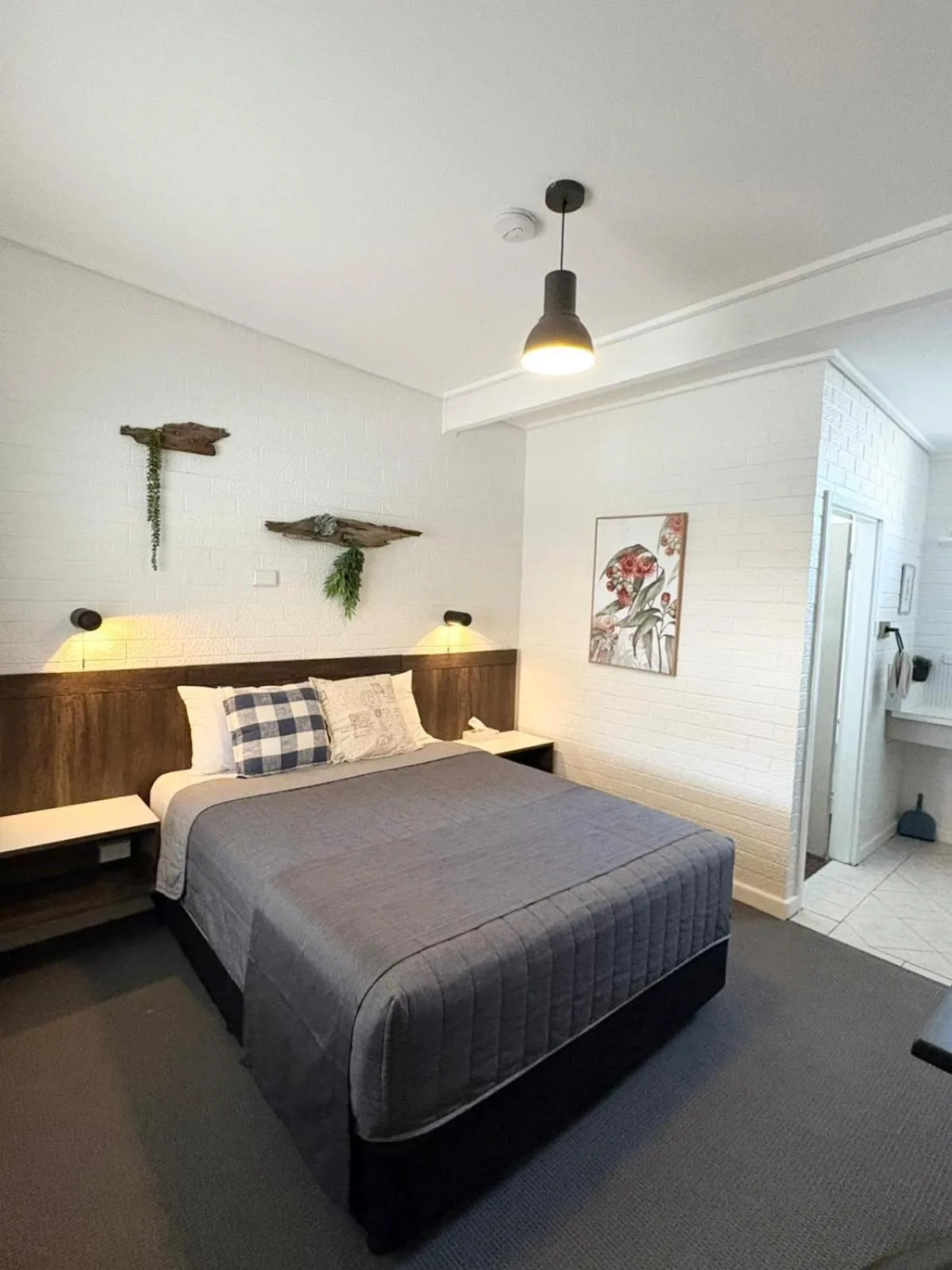 Bed in Angaston Vineyards Motel