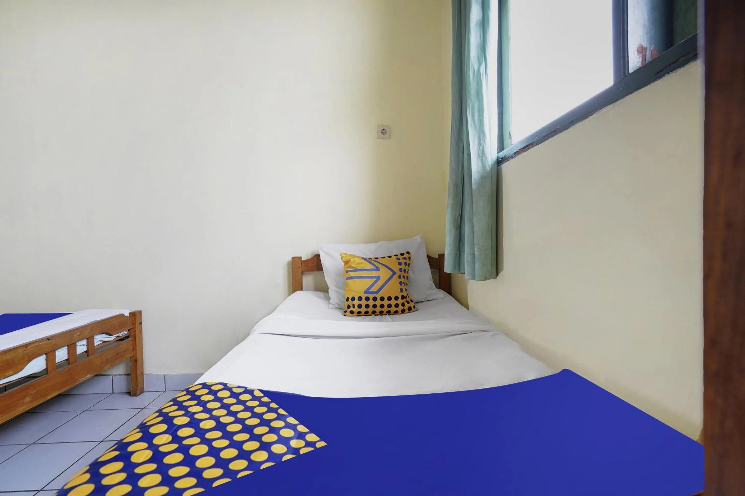 Bedroom, Bed in Hotel O Wisma Lec Syariah