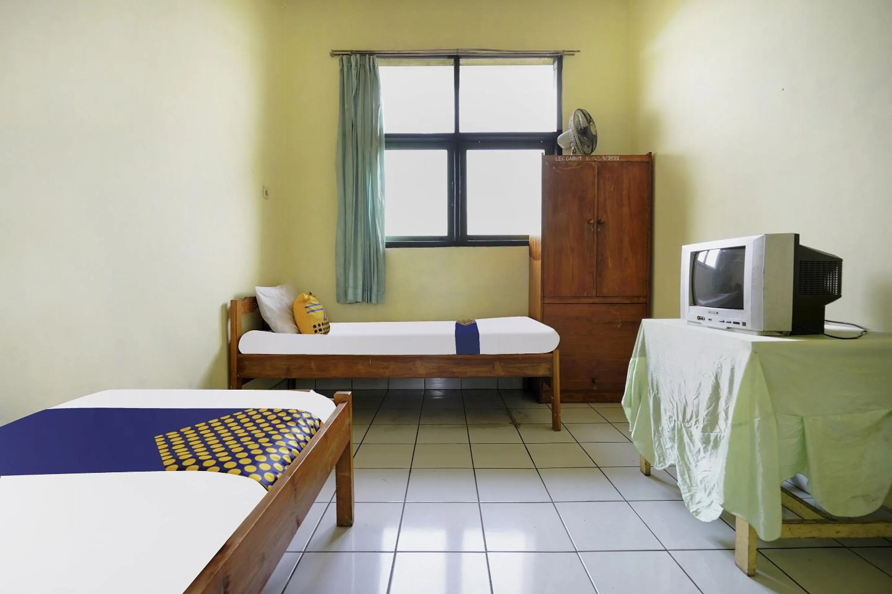 Bedroom, Bed in Hotel O Wisma Lec Syariah