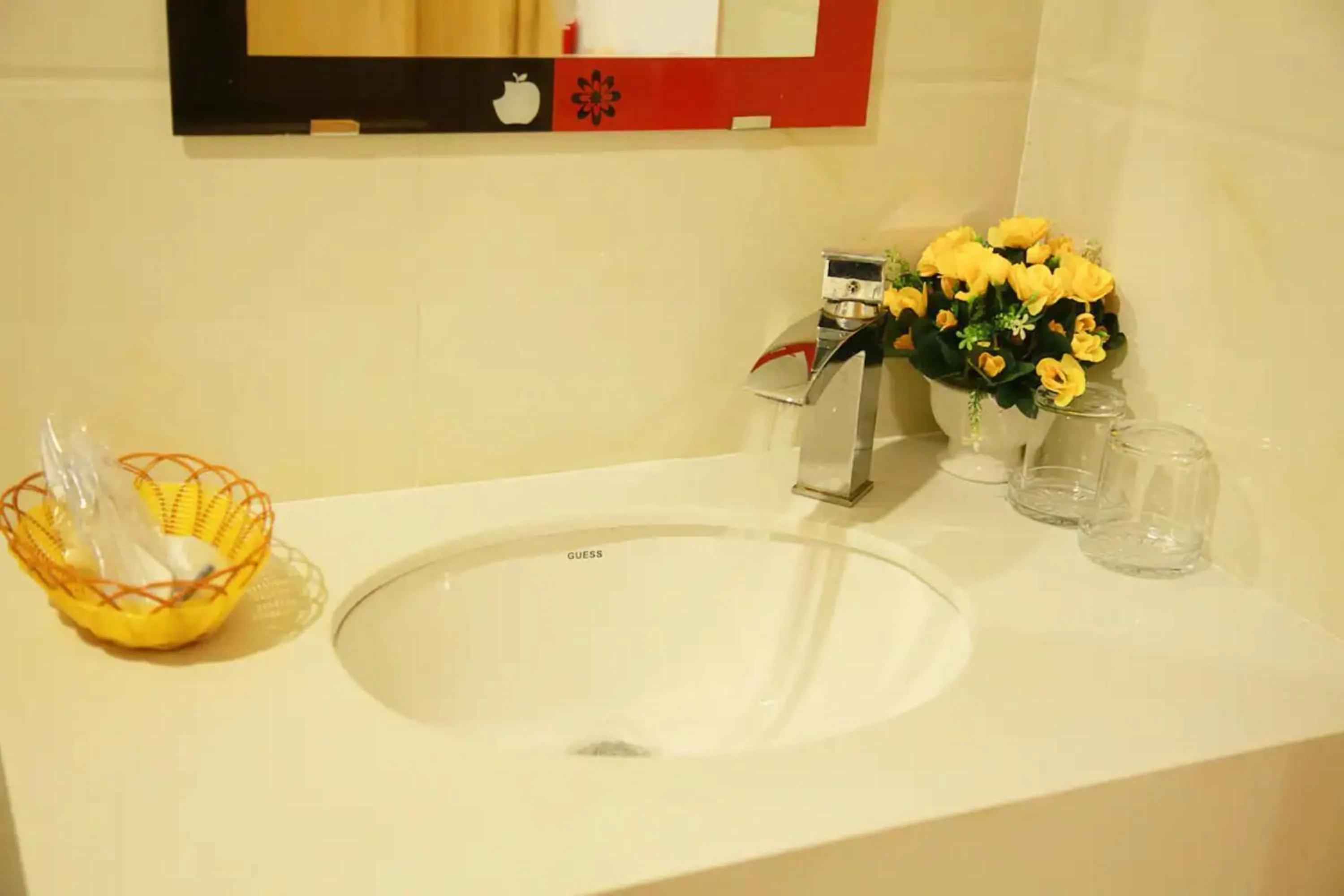 Bathroom in Valentine Hotel