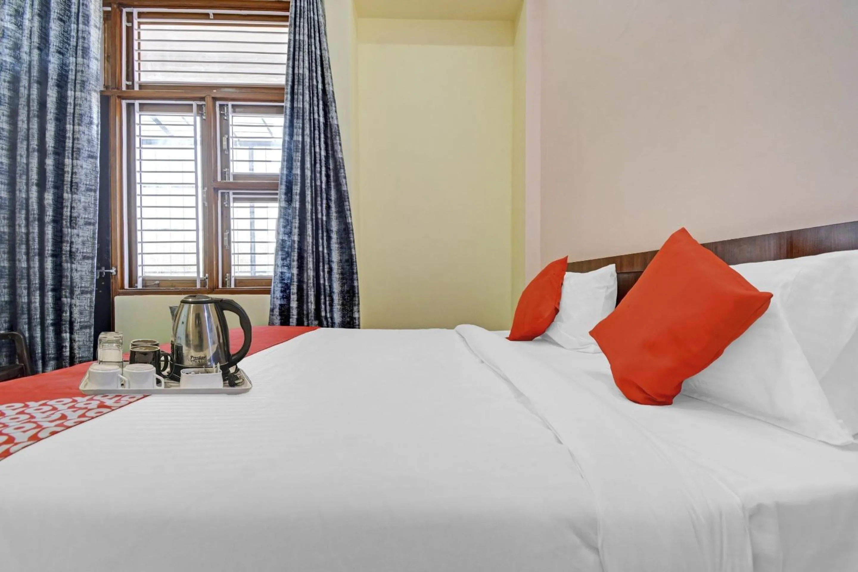 Bedroom in Hotel O Kalot