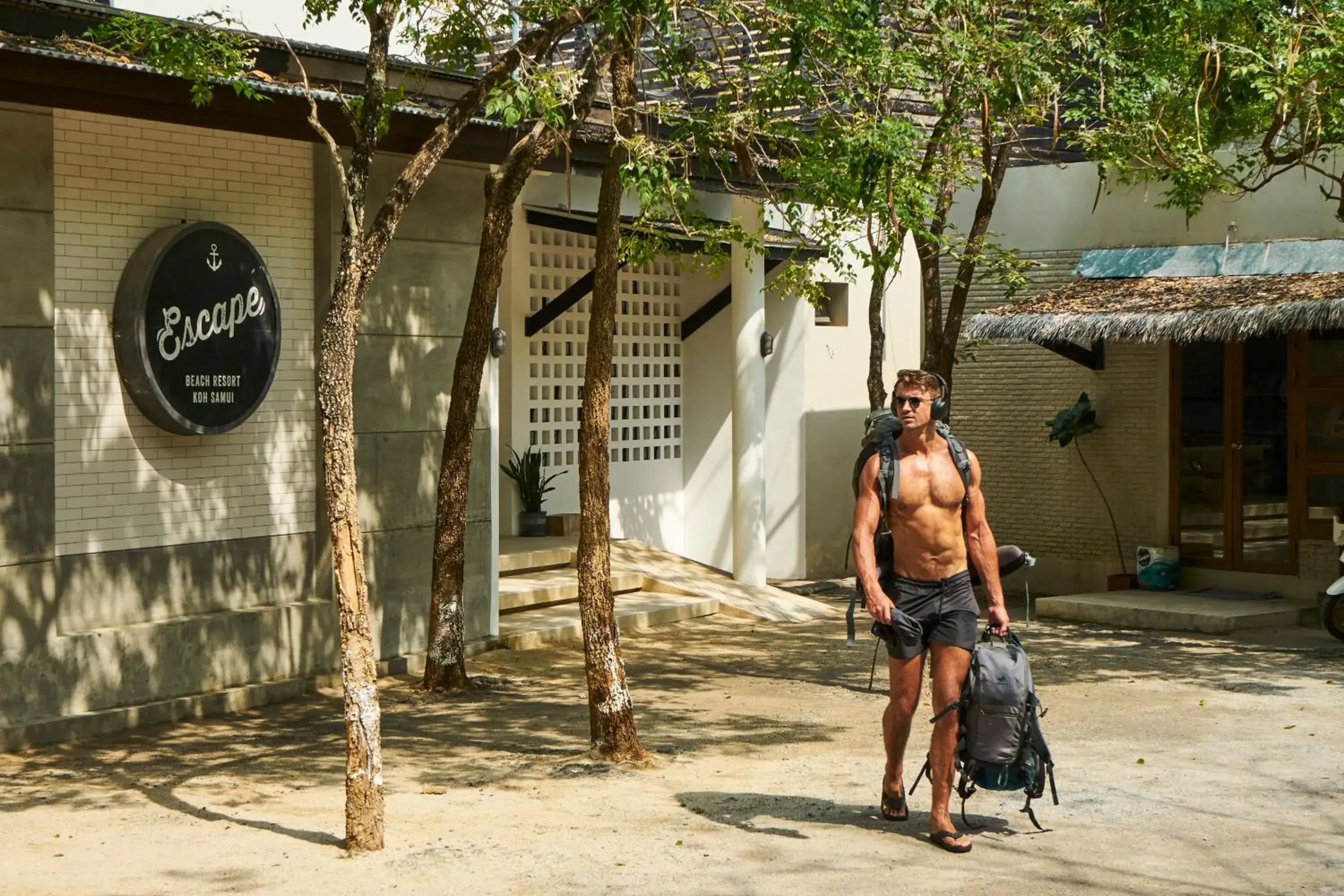 Property building in Escape Beach Resort - New Look & Improved Property building in Escape Beach Resort - New Look & Improved