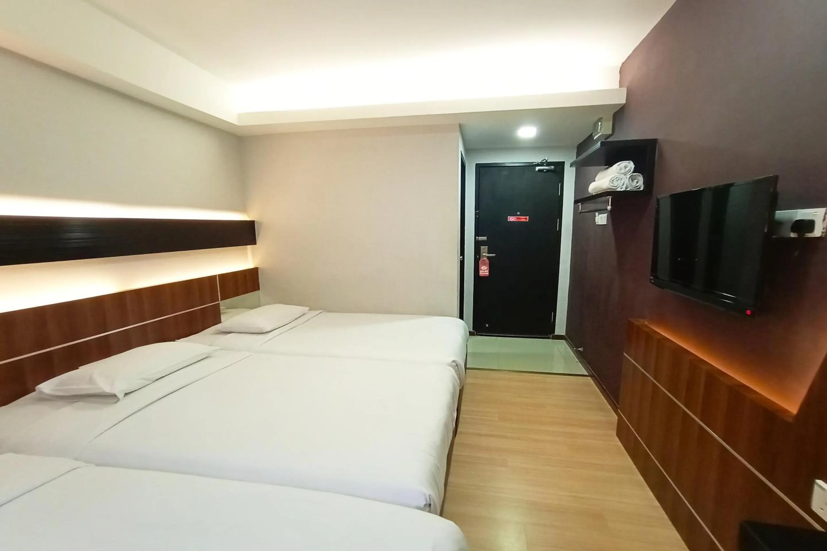 Bedroom, Bed in Hotel O Hi Inn