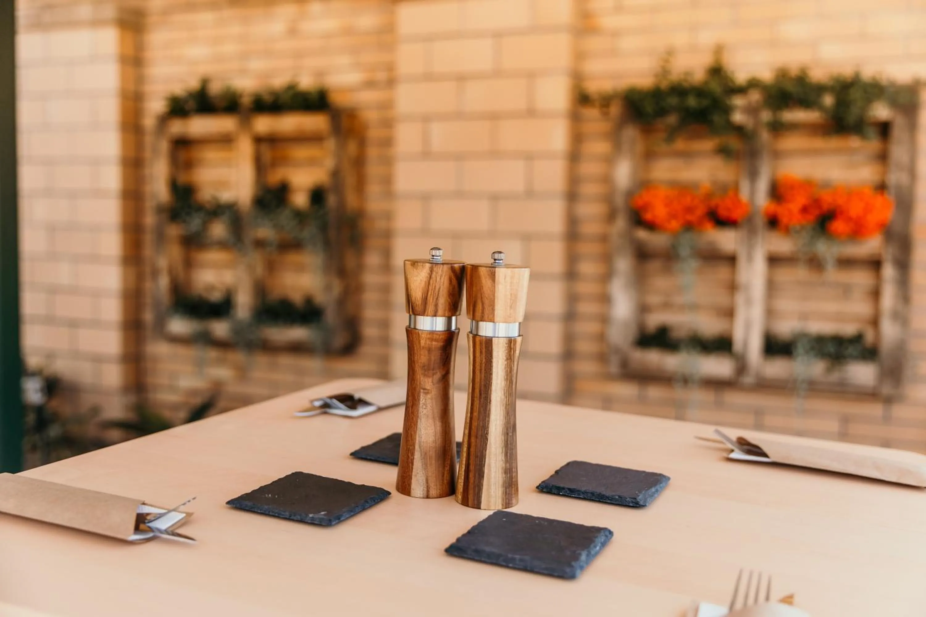 Restaurant/places to eat in Oasis Motor Inn Blackall