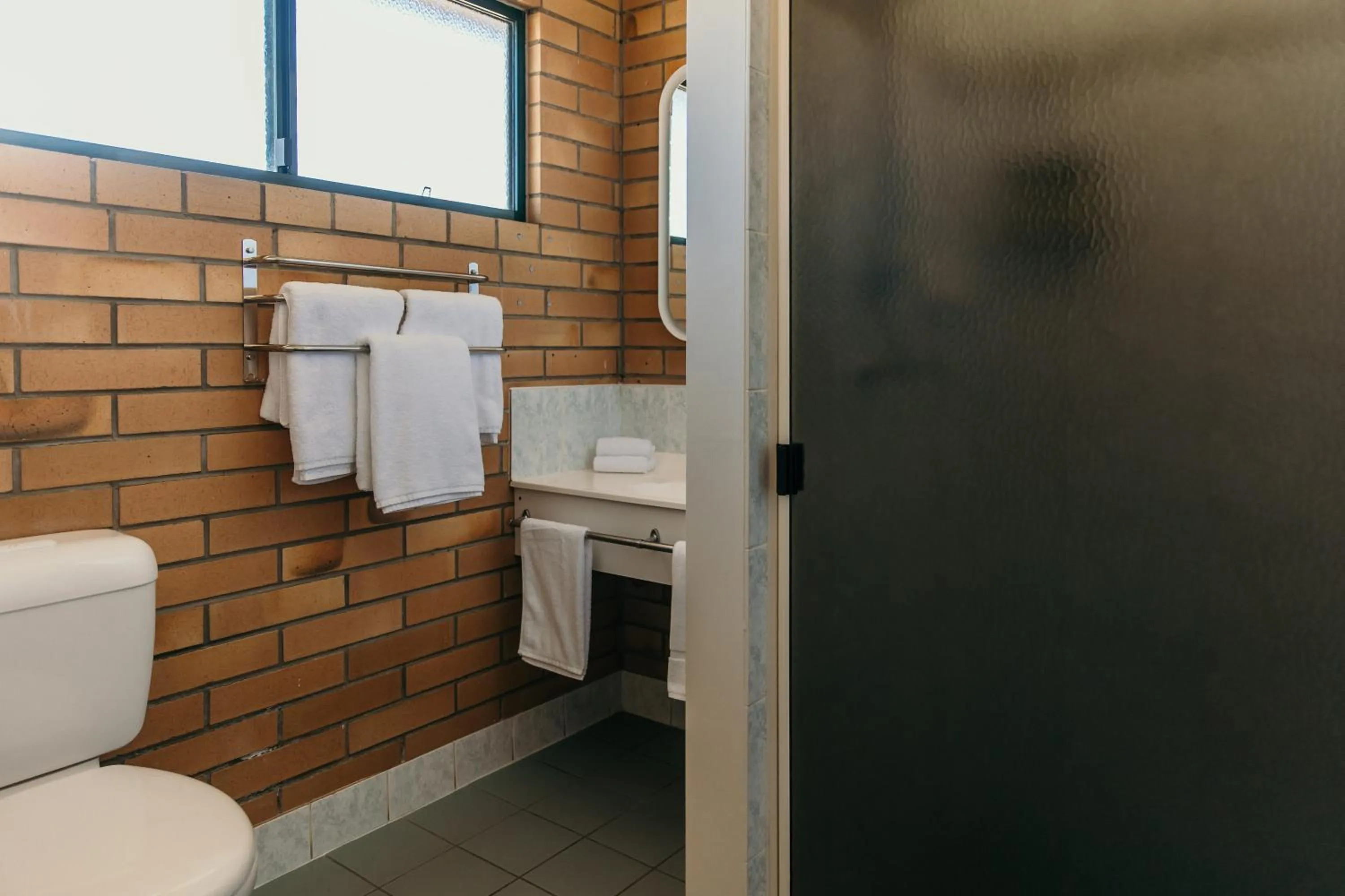 Toilet in Oasis Motor Inn Blackall