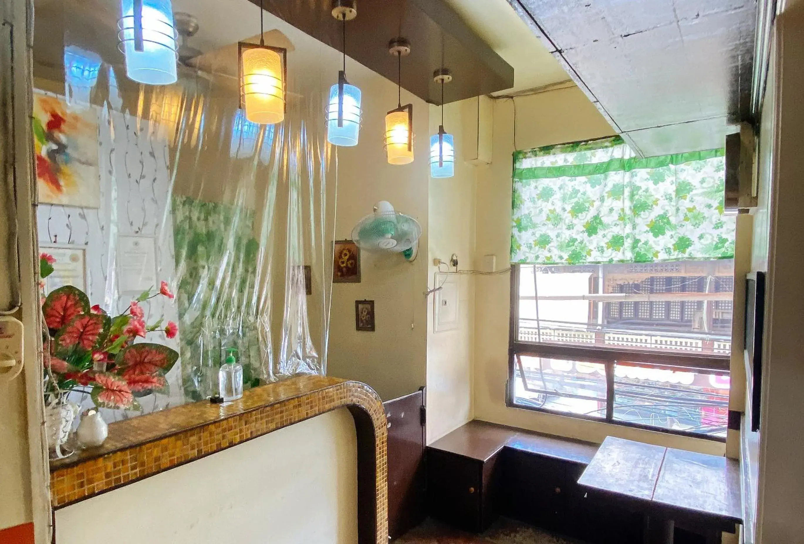 Property building in RedDoorz @ Sukitel Budget Hotel Nasugbu Property building in RedDoorz @ Sukitel Budget Hotel Nasugbu