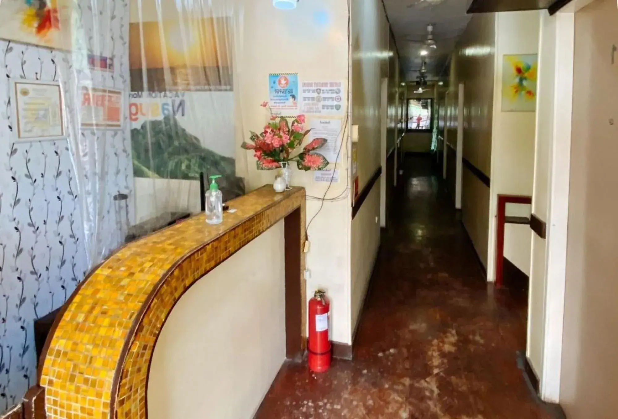 Lobby or reception in RedDoorz @ Sukitel Budget Hotel Nasugbu Lobby or reception in RedDoorz @ Sukitel Budget Hotel Nasugbu