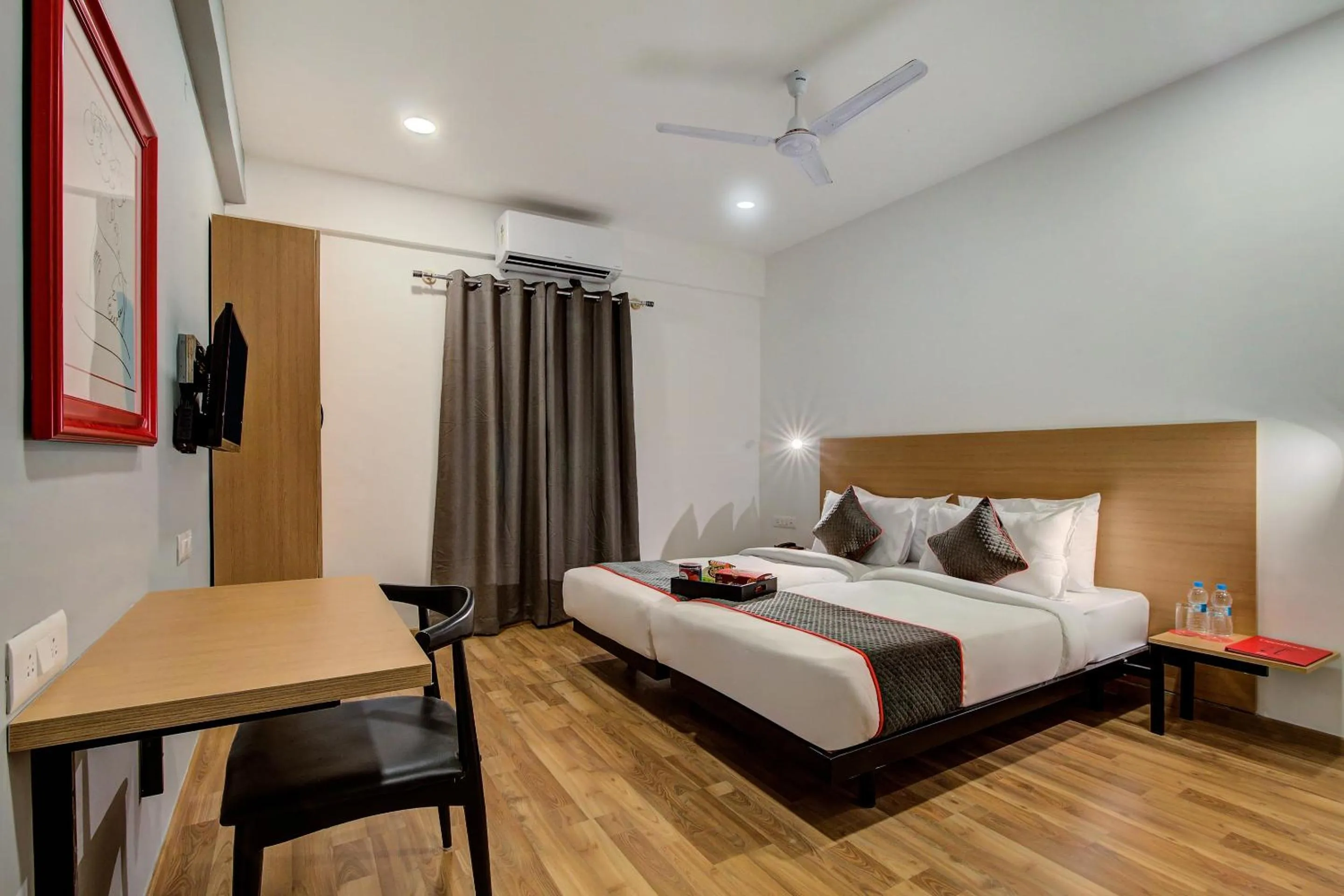 Bedroom, Bed in Hotel O Evergreen