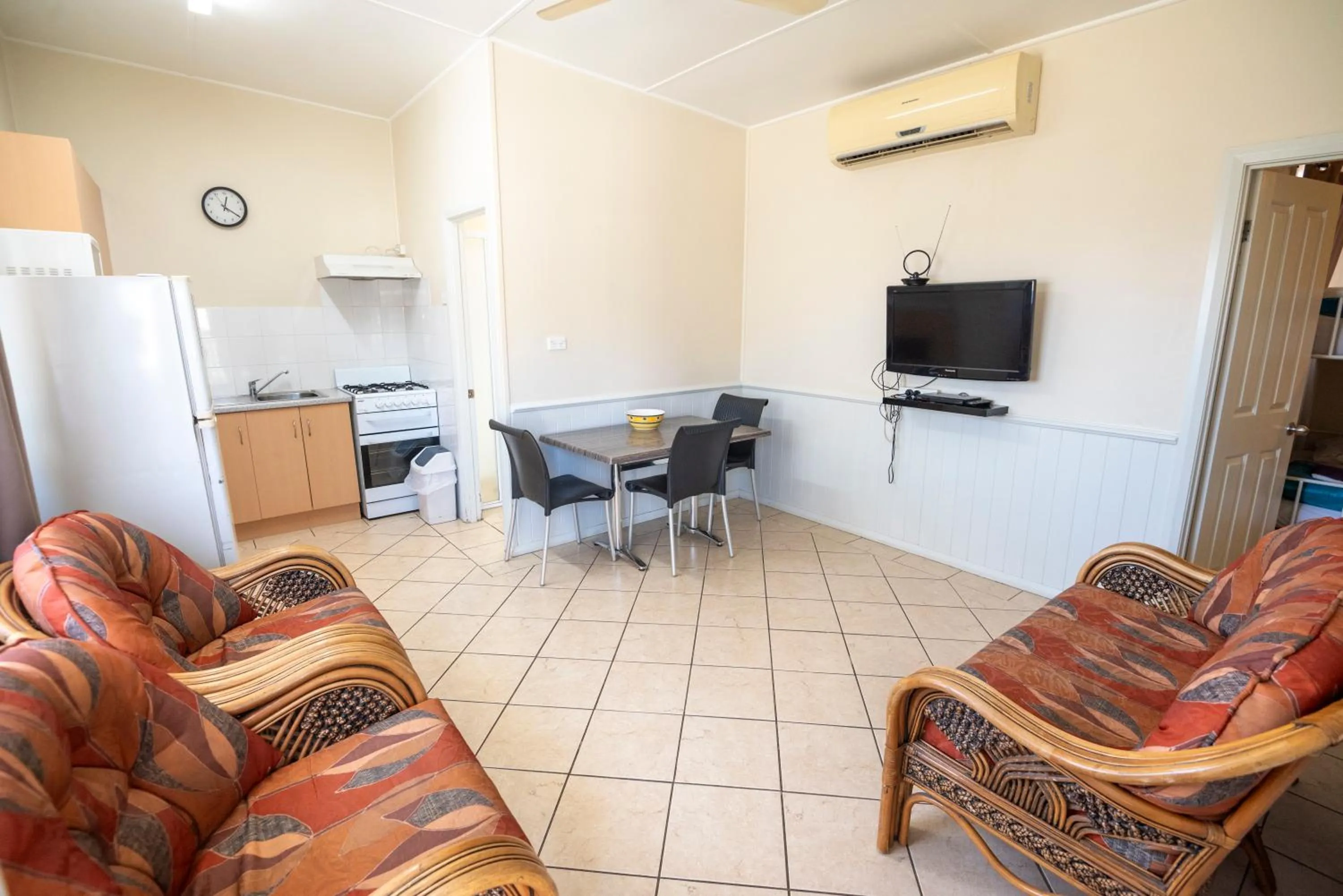 Living room in Belair Gardens Caravan Park