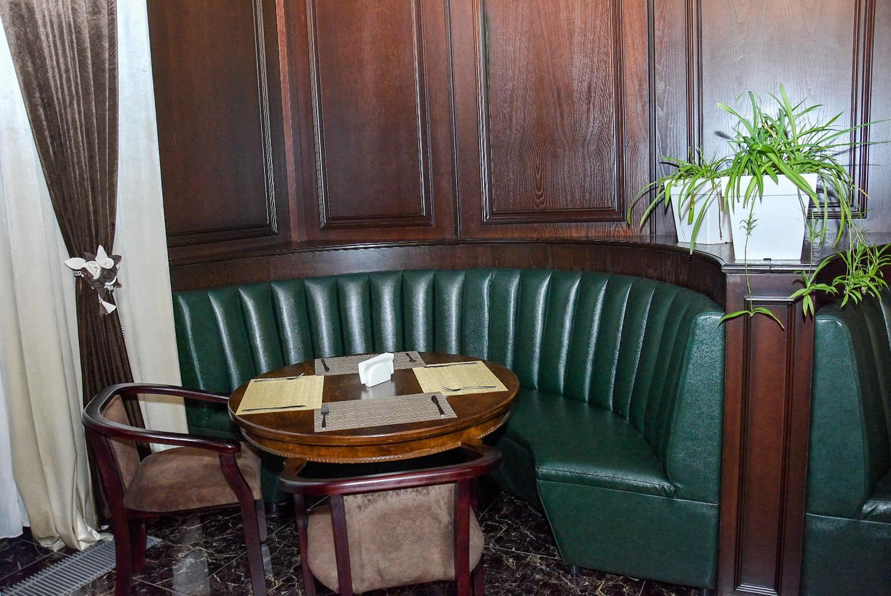 Restaurant/places to eat in Ramada by Wyndham Turkistan