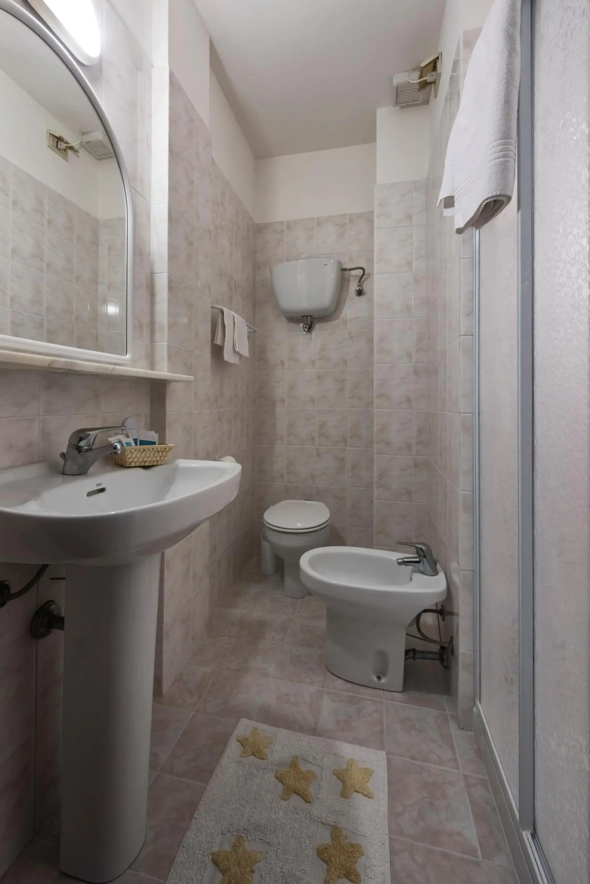 Bathroom in Hotel Ristorante Il Gabbiano