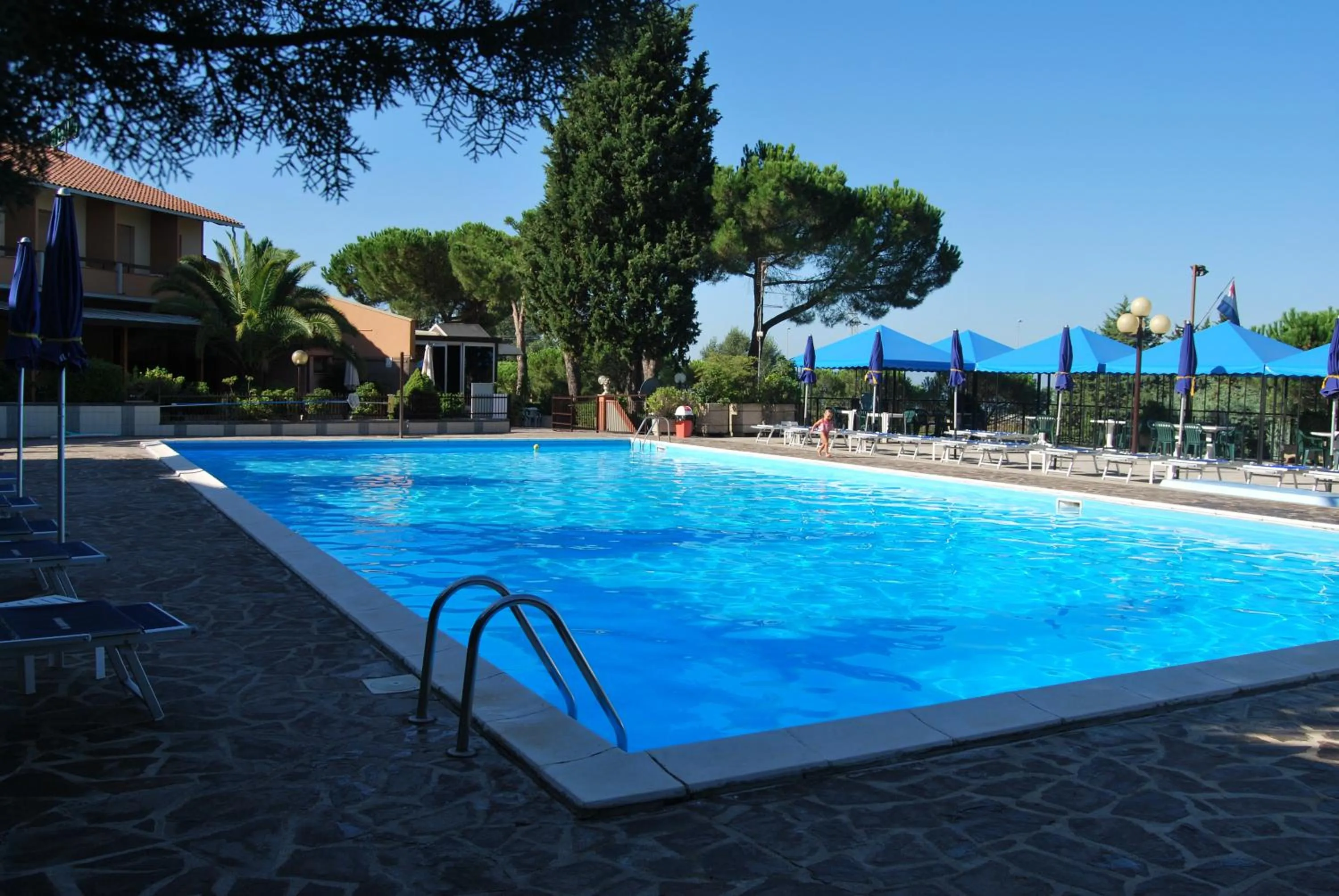 Swimming pool in Hotel Ristorante Il Gabbiano