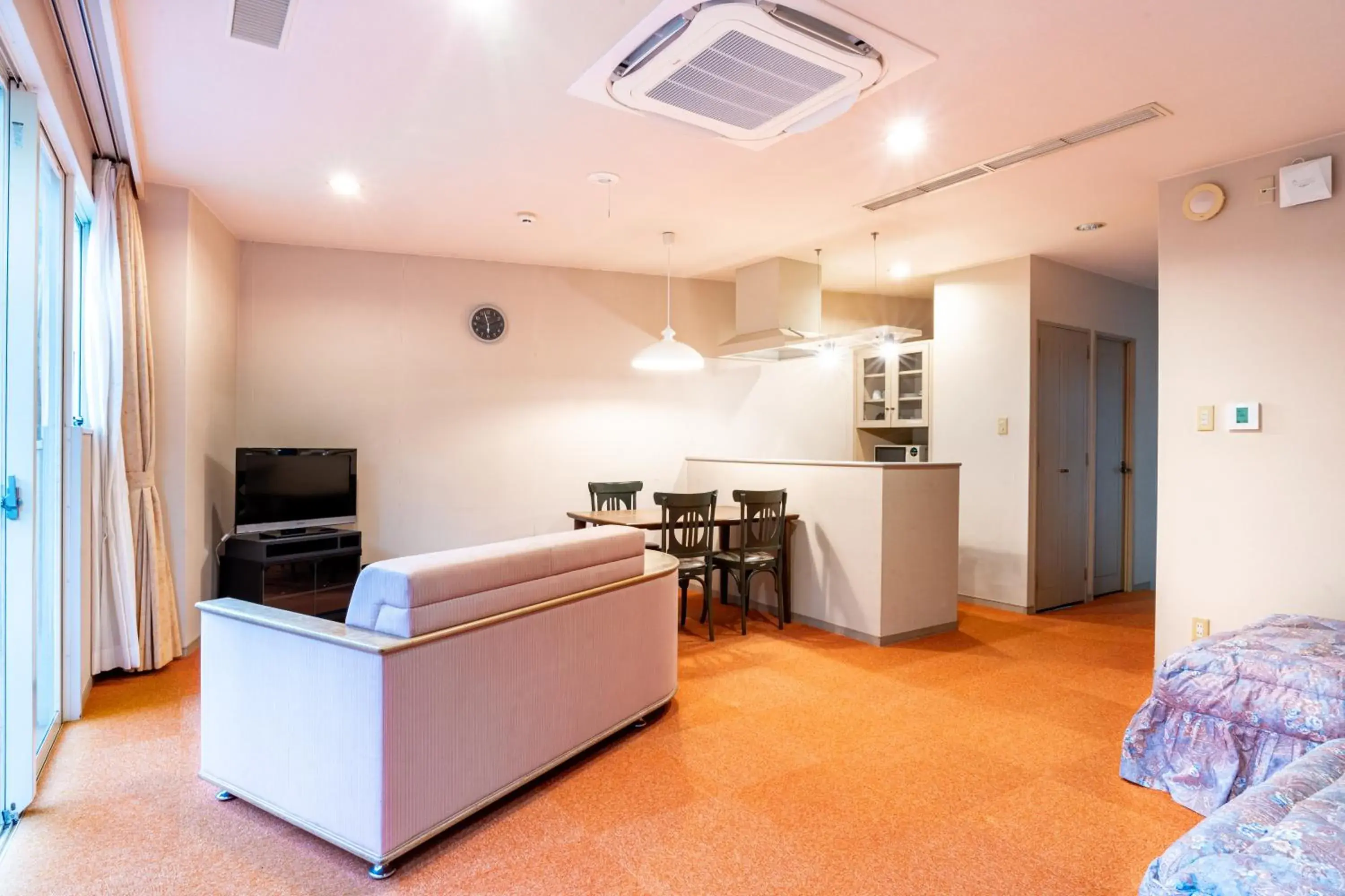 Living room in Luxze Hitotsuba/Cottage Himuka Living room in Luxze Hitotsuba/Cottage Himuka