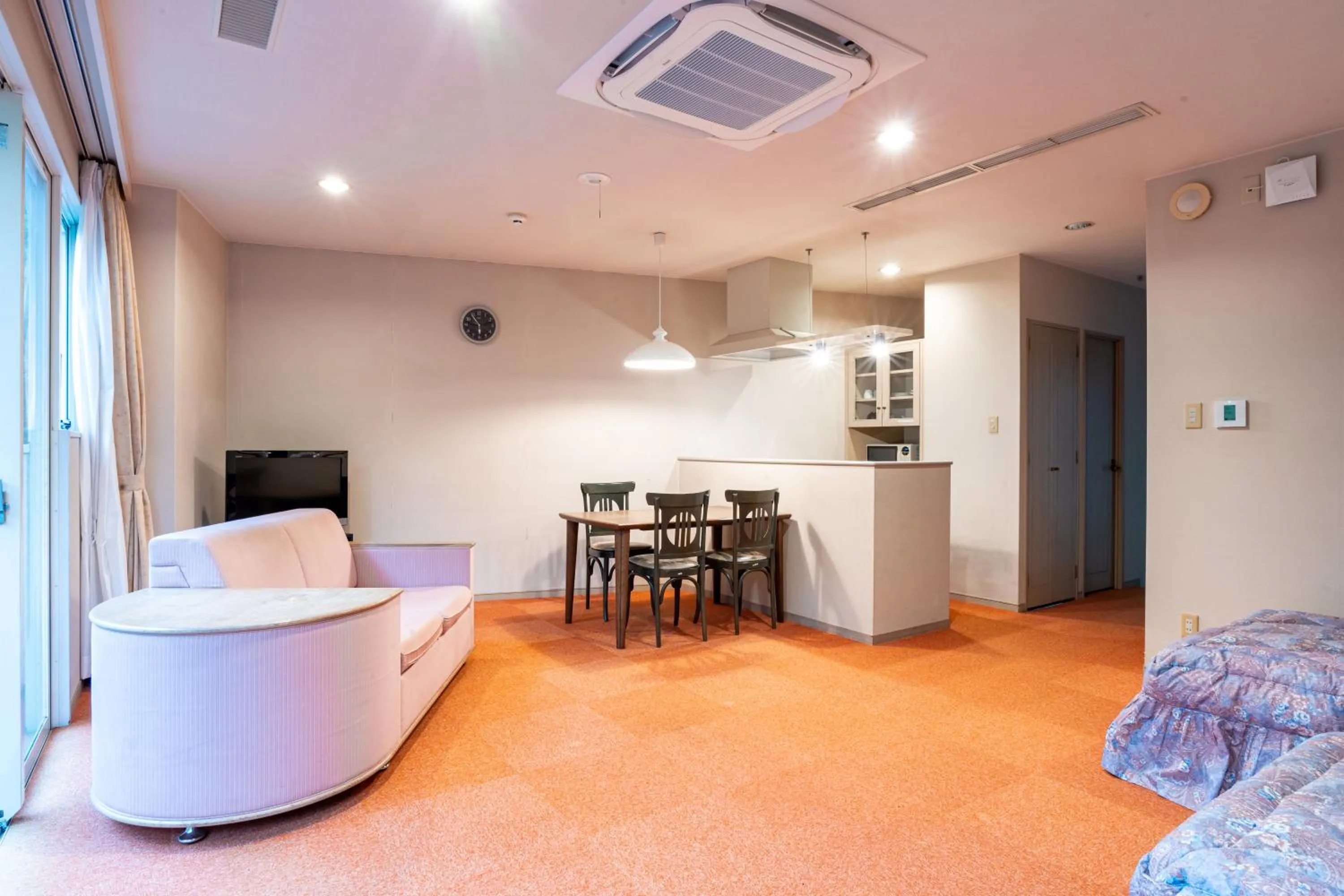 Living room in Luxze Hitotsuba/Cottage Himuka