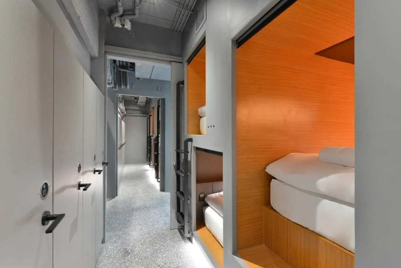 Bed in Tiang Capsule