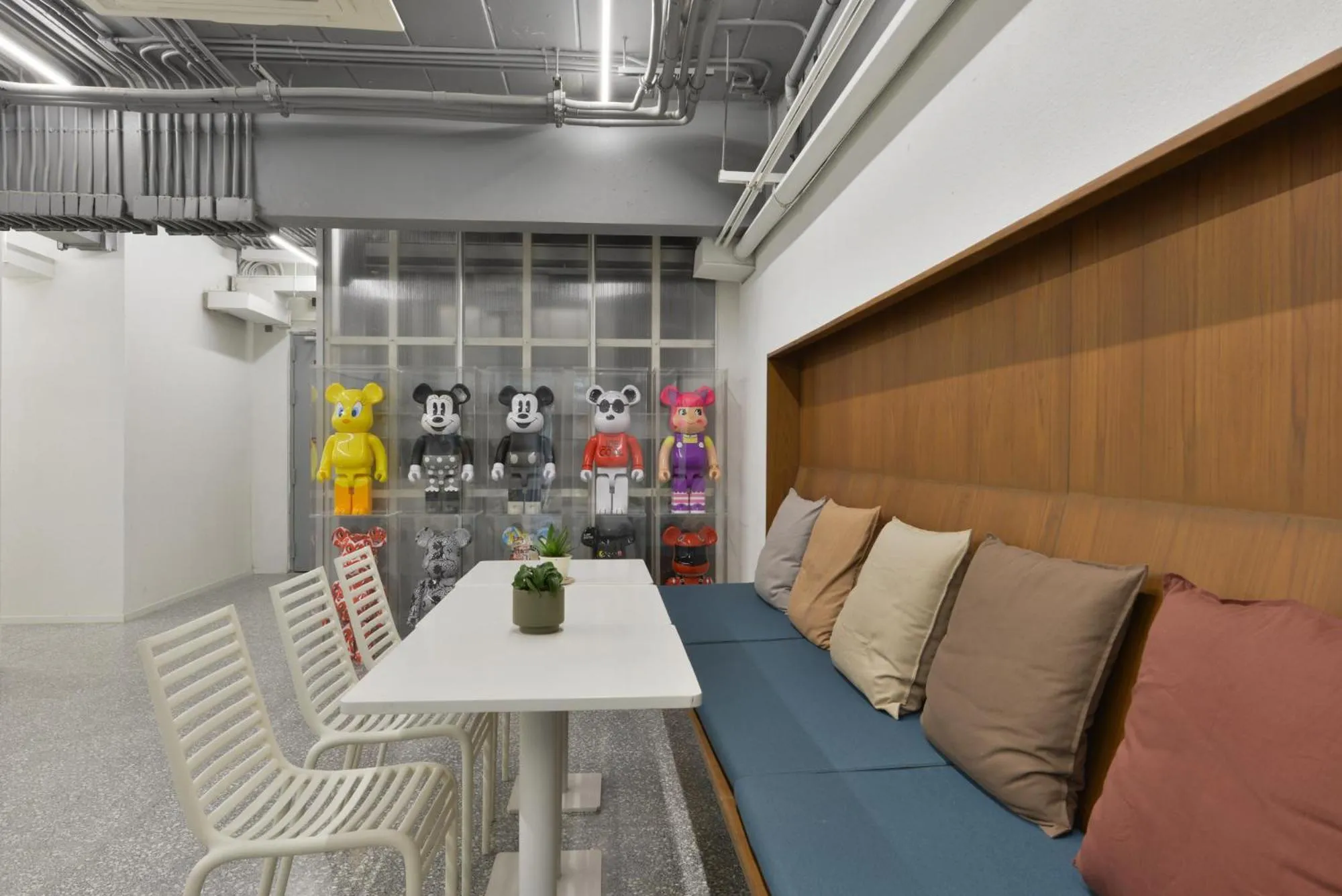 Living room in Tiang Capsule