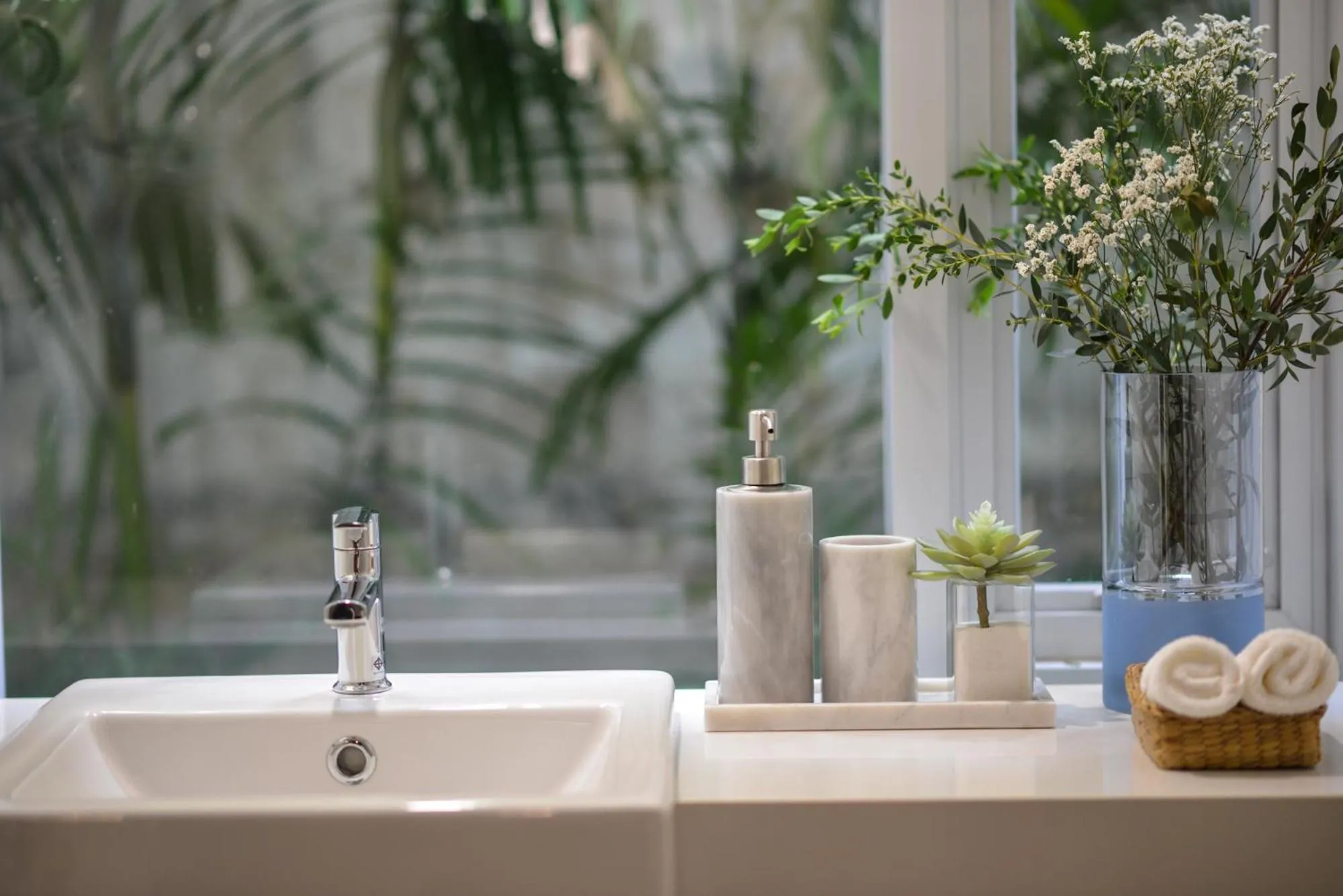 Bathroom in Tiang Capsule